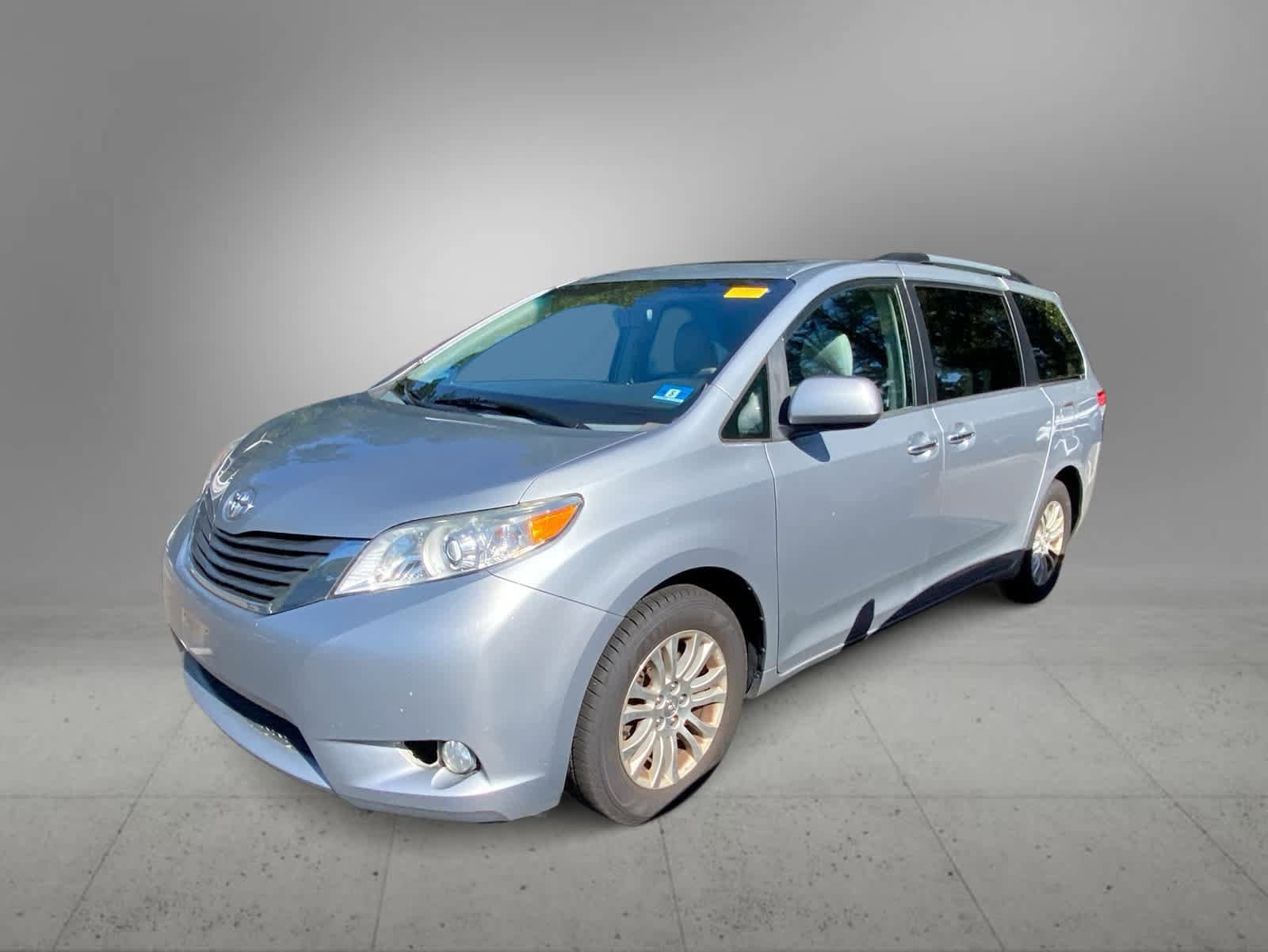 2014 Toyota Sienna XLE -
                  Freehold, NJ