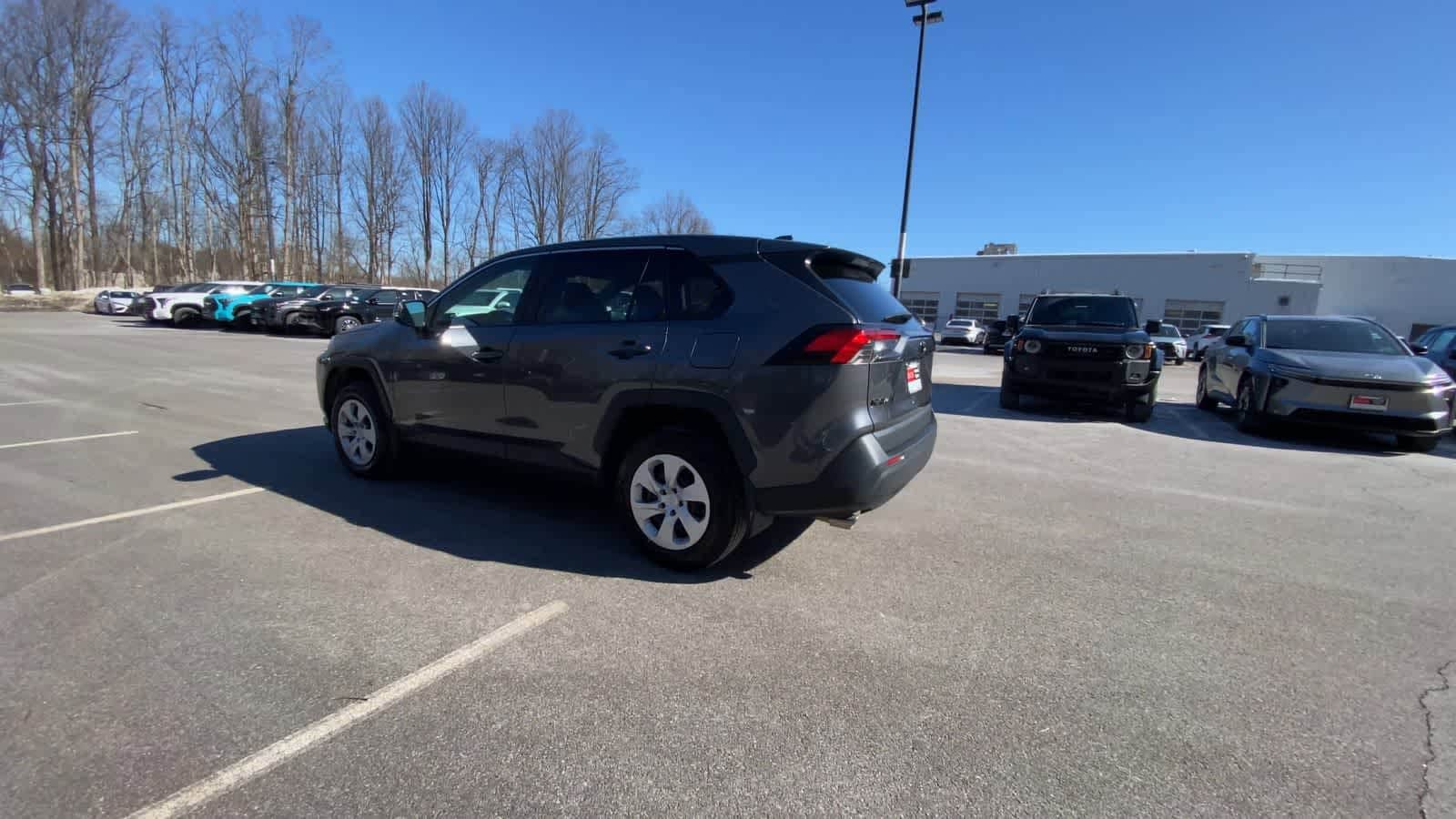 Thumbnail: 2023 Toyota RAV4 - 14