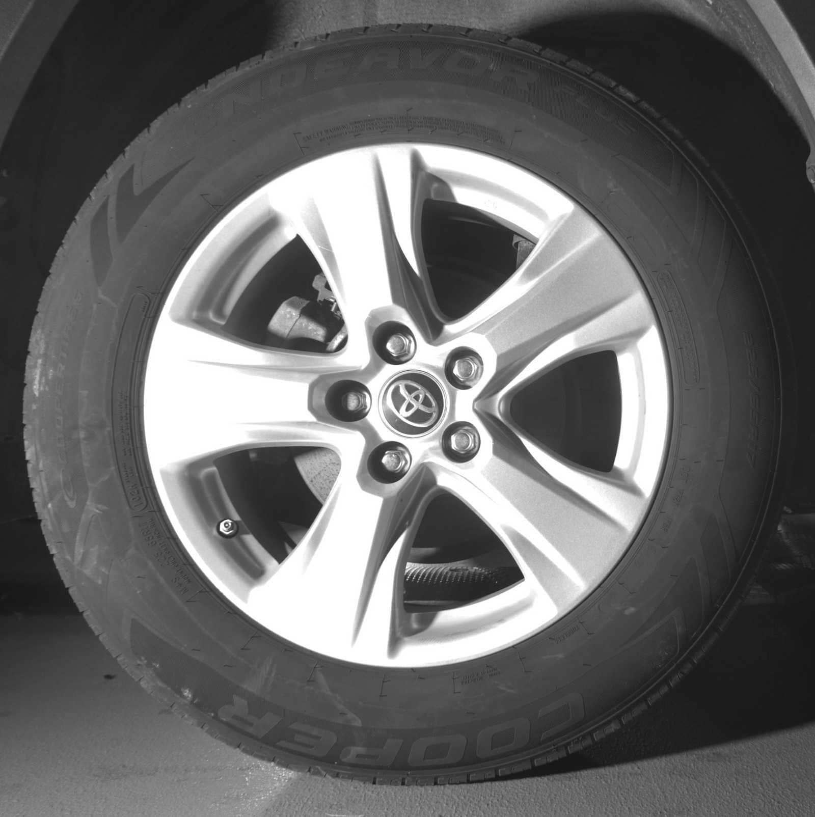 Thumbnail: 2021 Toyota RAV4 - 7