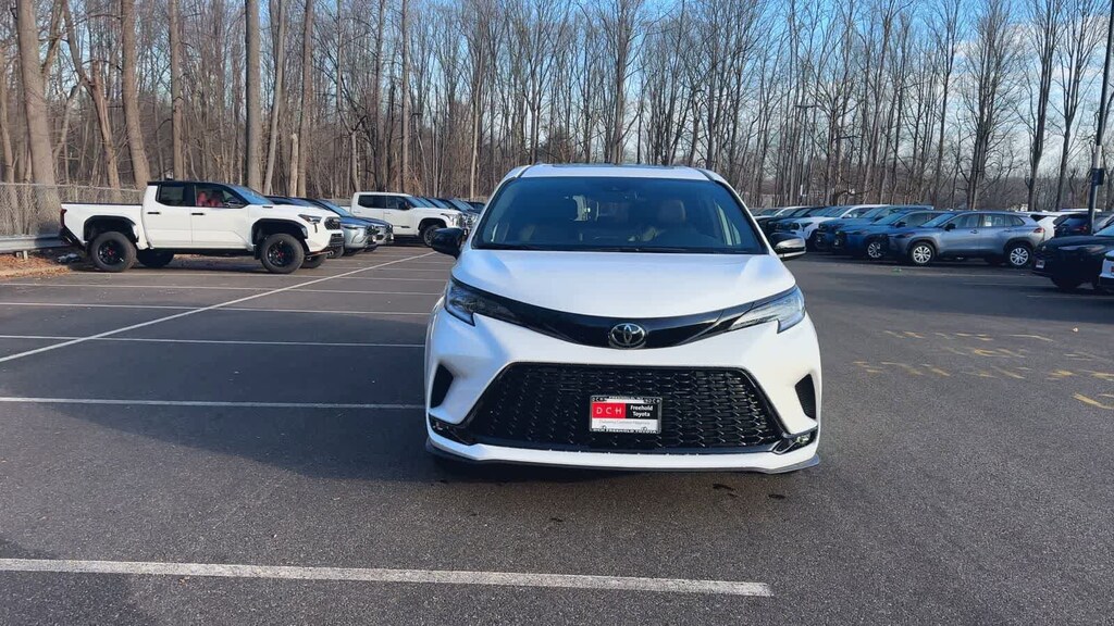 New 2026 Toyota Sienna XSE Van Passenger Van