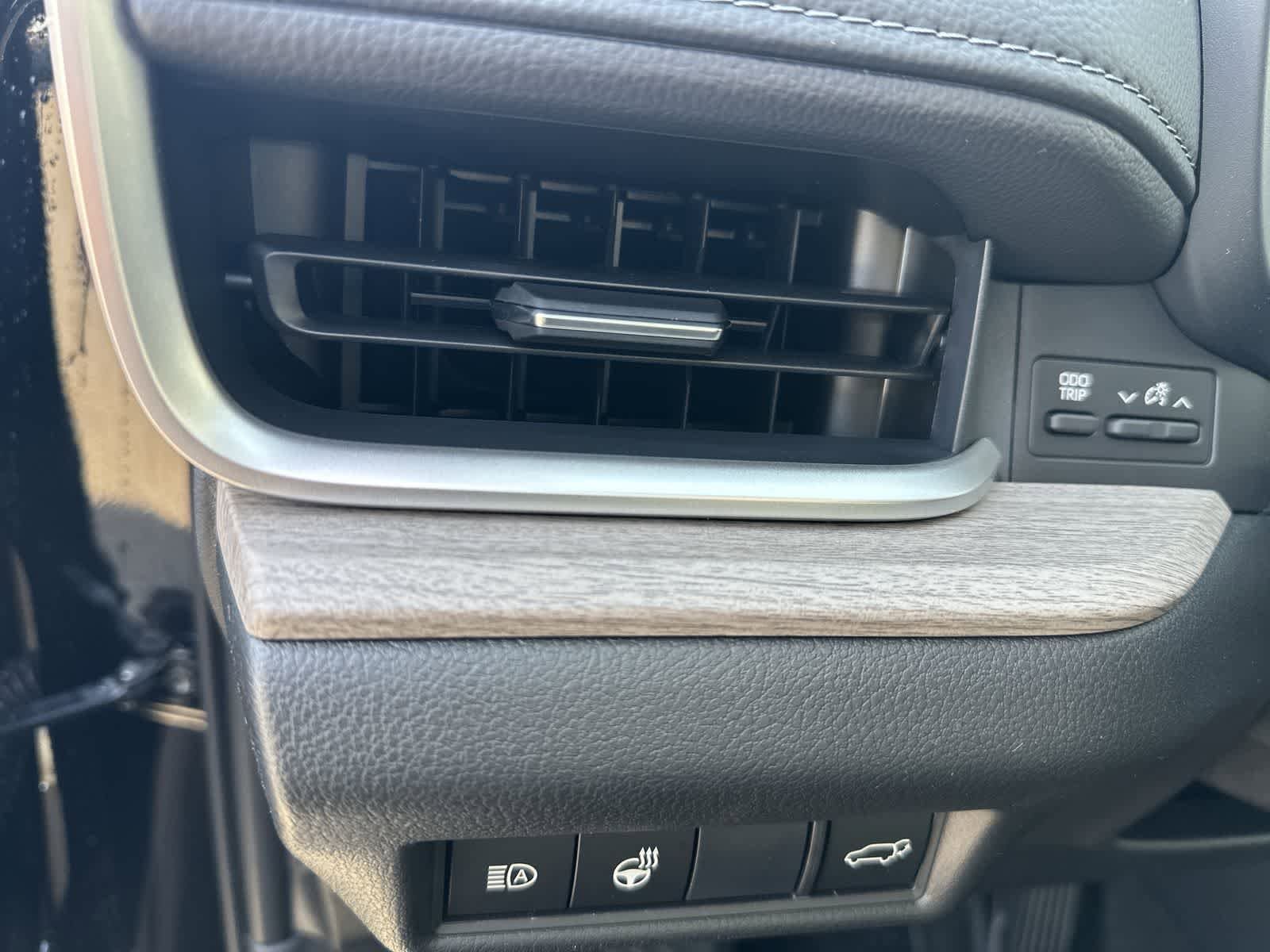 Thumbnail: 2026 Toyota Grand Highlander - 22