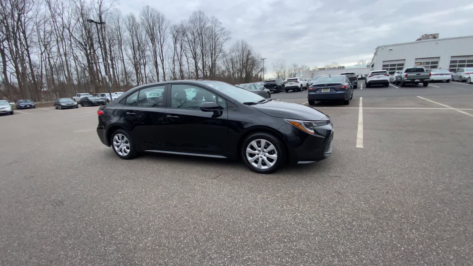 Thumbnail: 2025 Toyota Corolla - 6