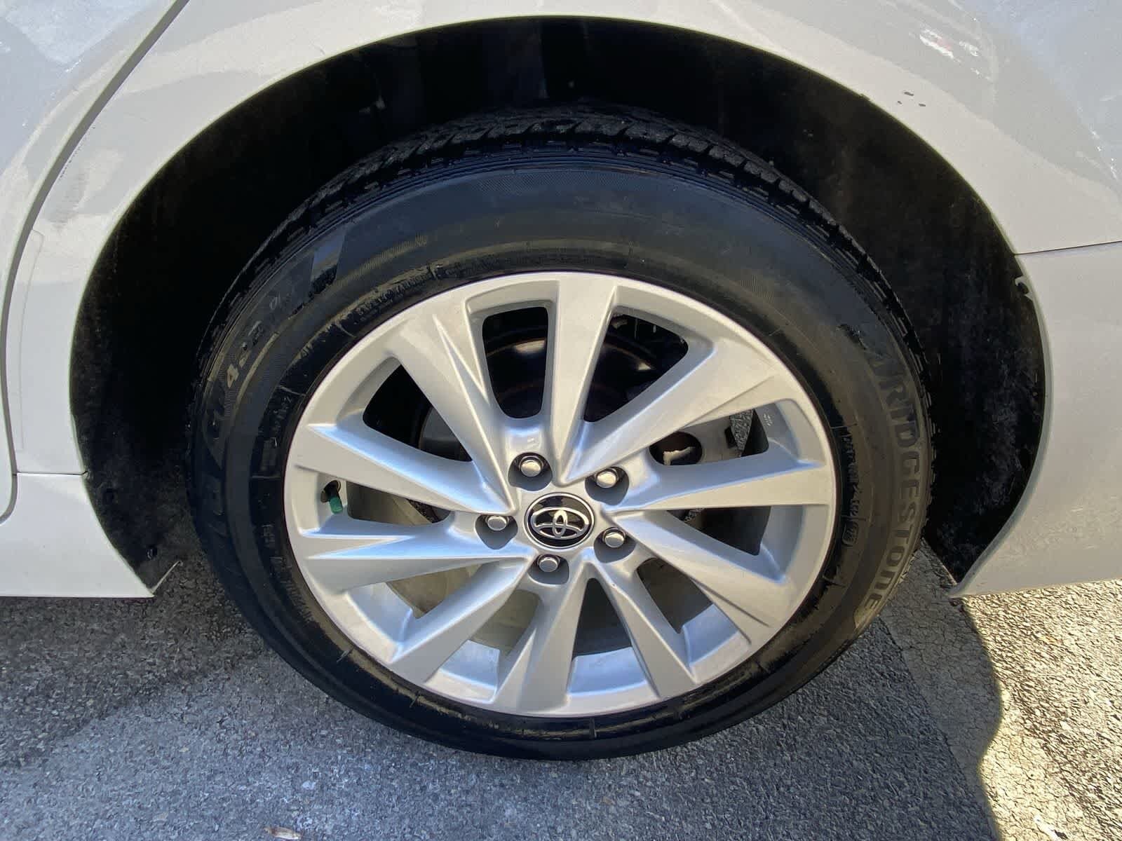 Thumbnail: 2023 Toyota Camry - 15