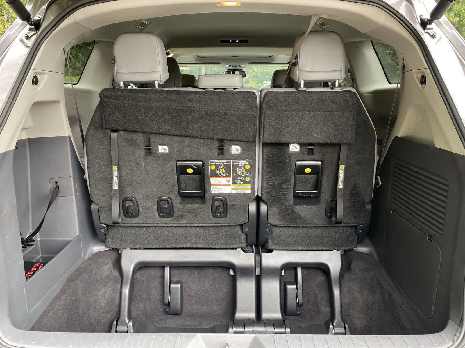 Thumbnail: 2024 Toyota Sienna - 10