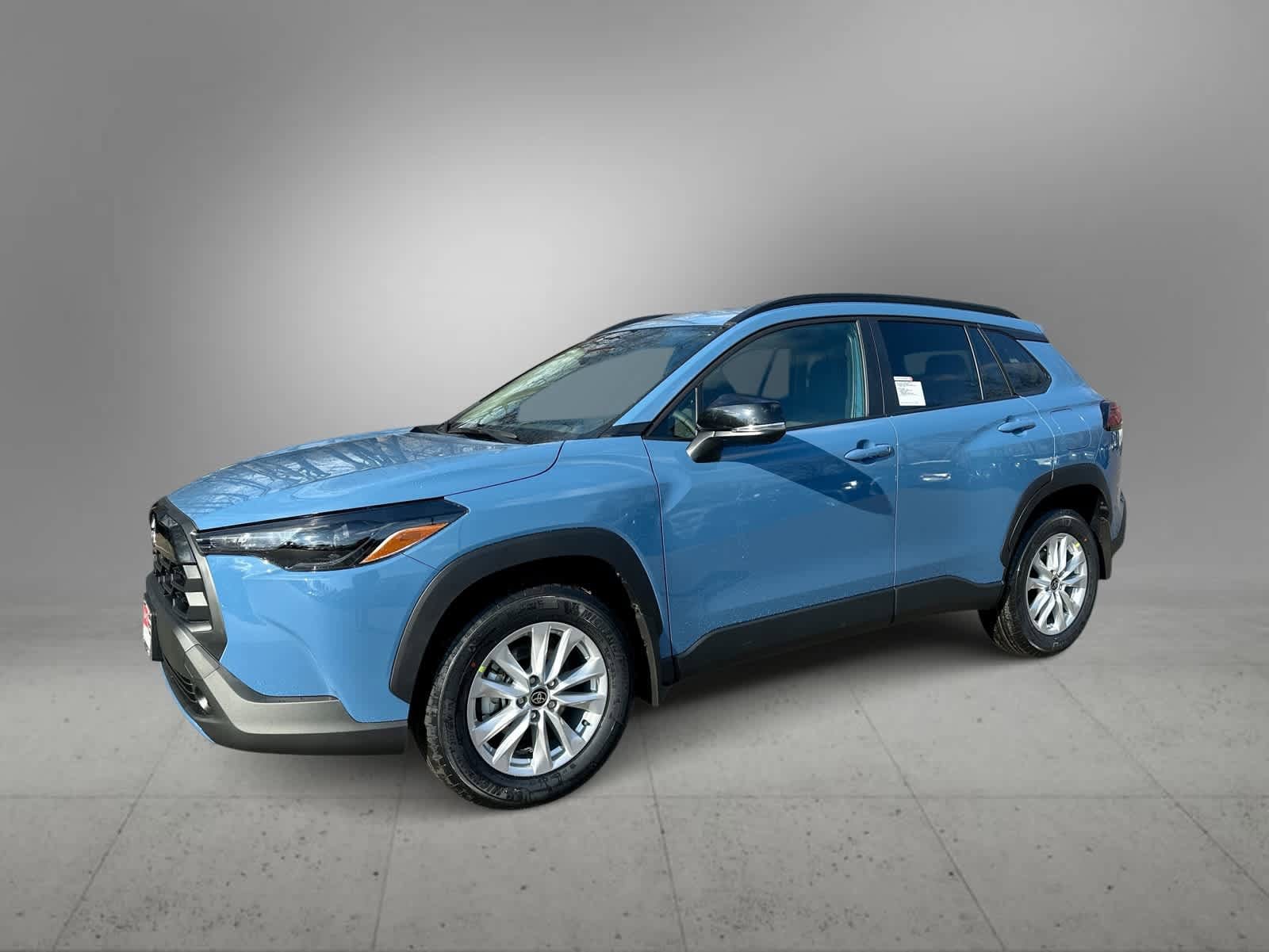 2026 Toyota Corolla Cross LE's photo