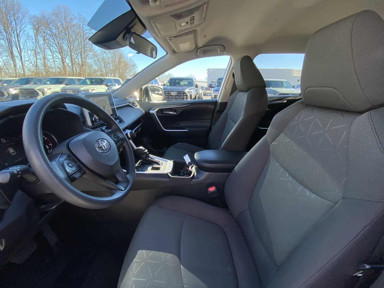 Thumbnail: 2024 Toyota RAV4 - 24