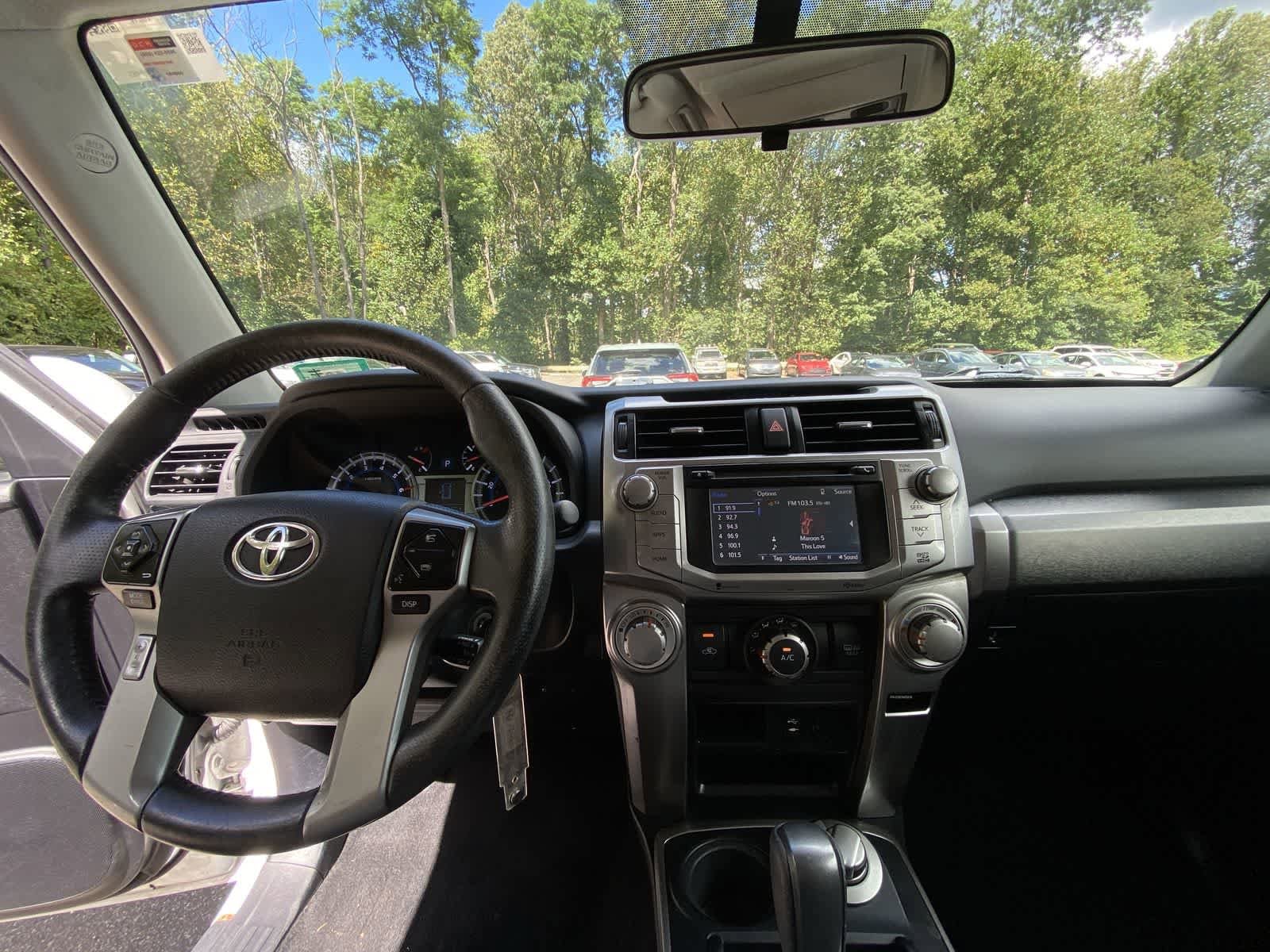 Thumbnail: 2014 Toyota 4Runner - 18