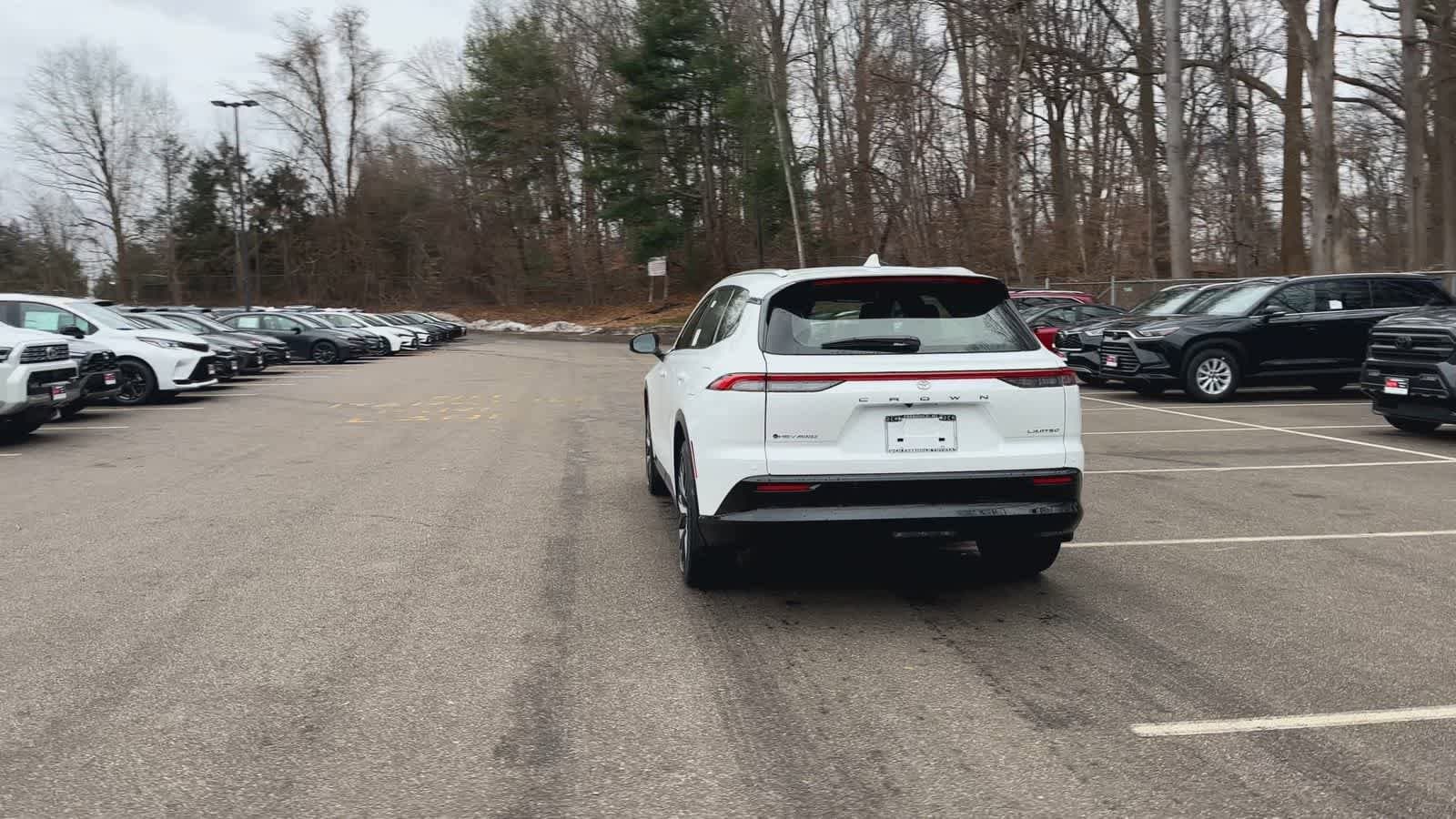 Thumbnail: 2026 Toyota Crown Signia - 7