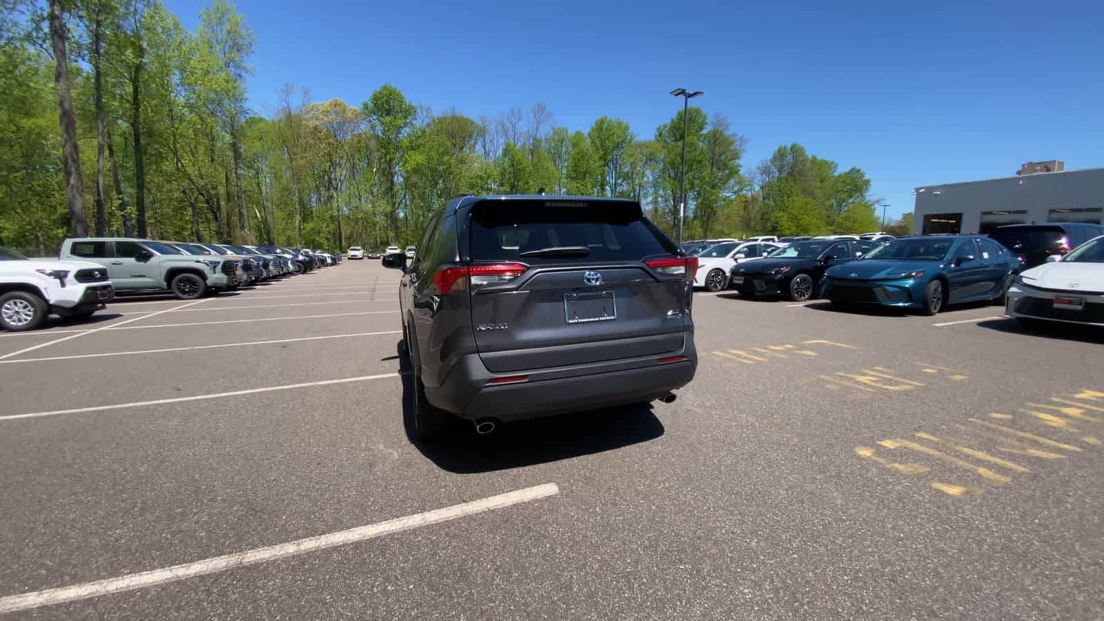 Thumbnail: 2024 Toyota RAV4 - 8