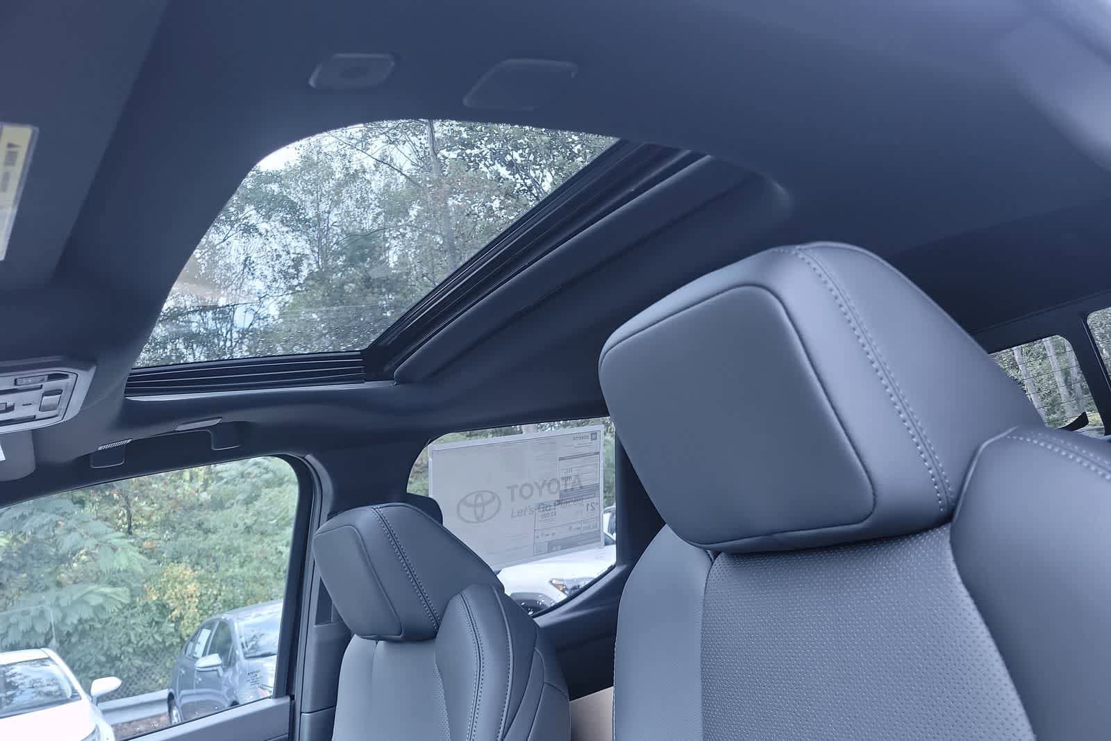 Thumbnail: 2025 Toyota Tacoma - 36