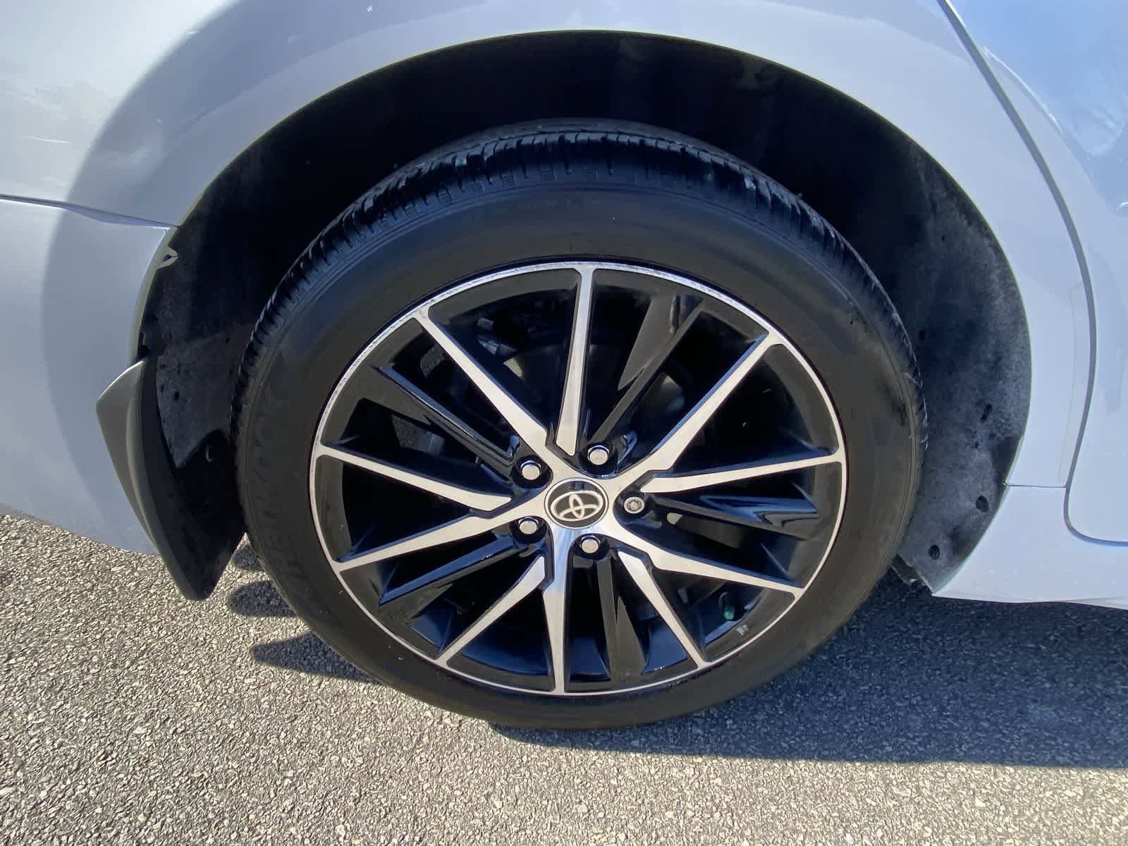 Thumbnail: 2023 Toyota Camry - 21