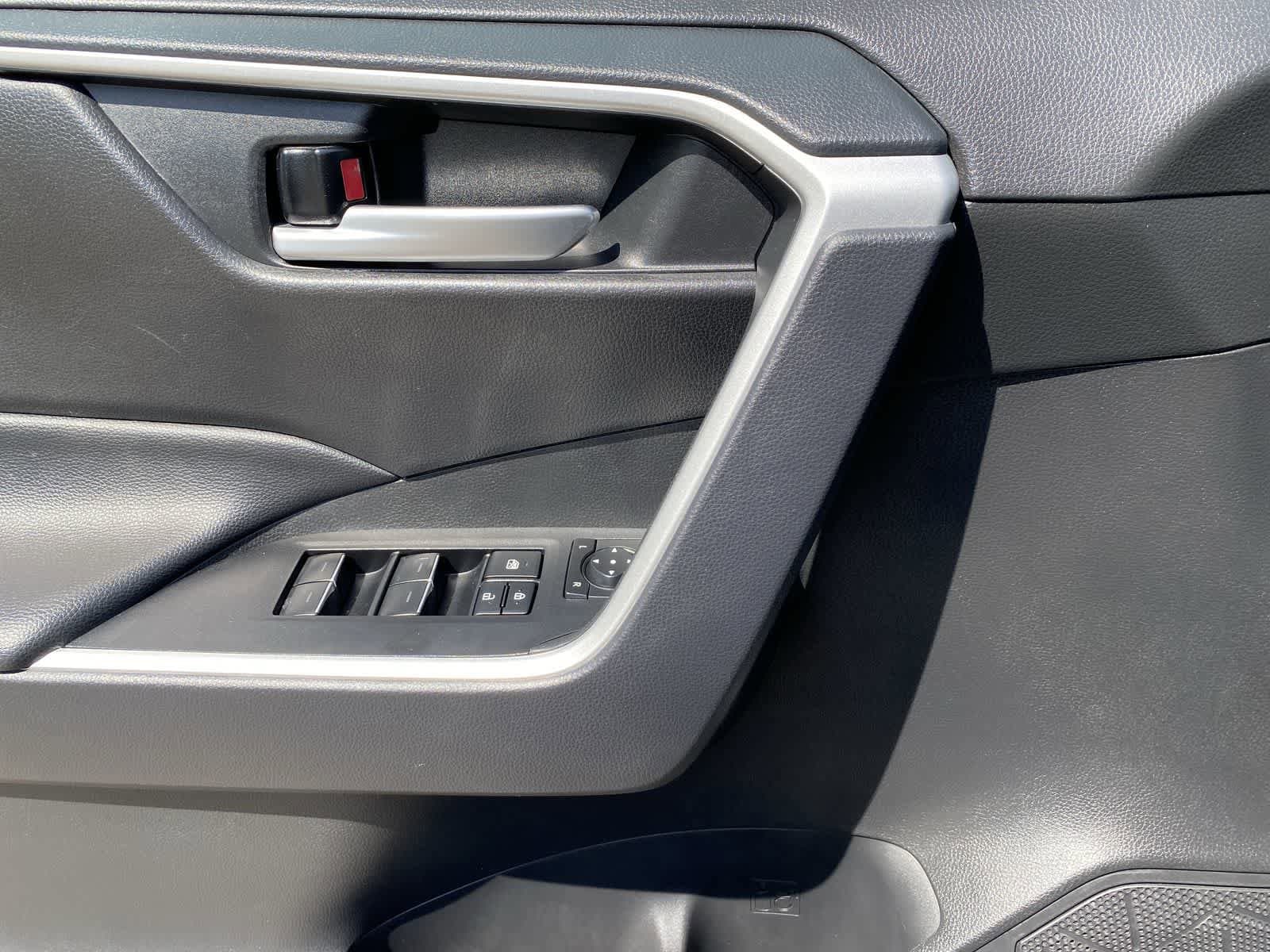 Thumbnail: 2025 Toyota RAV4 - 19