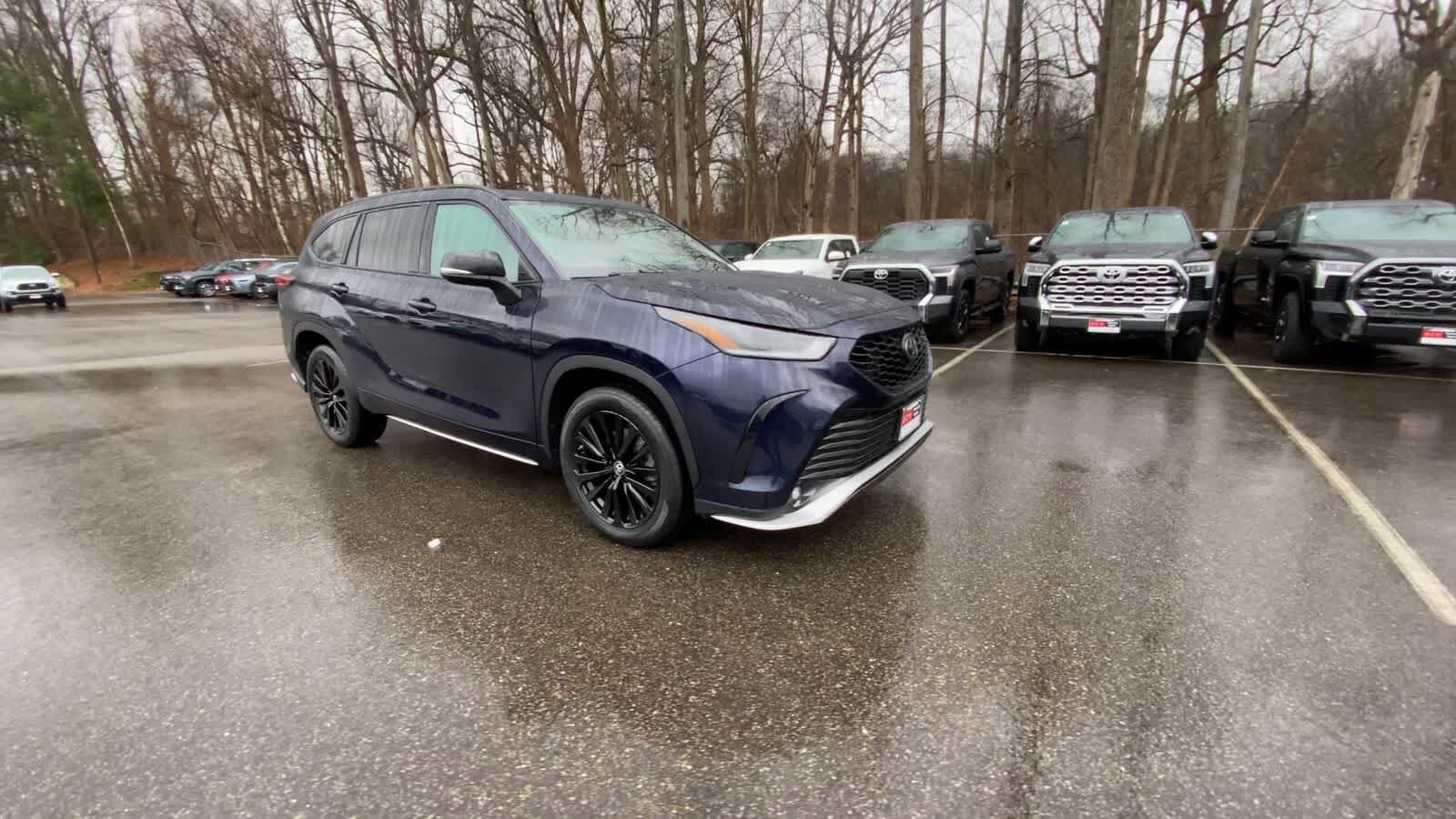 Thumbnail: 2025 Toyota Highlander - 4