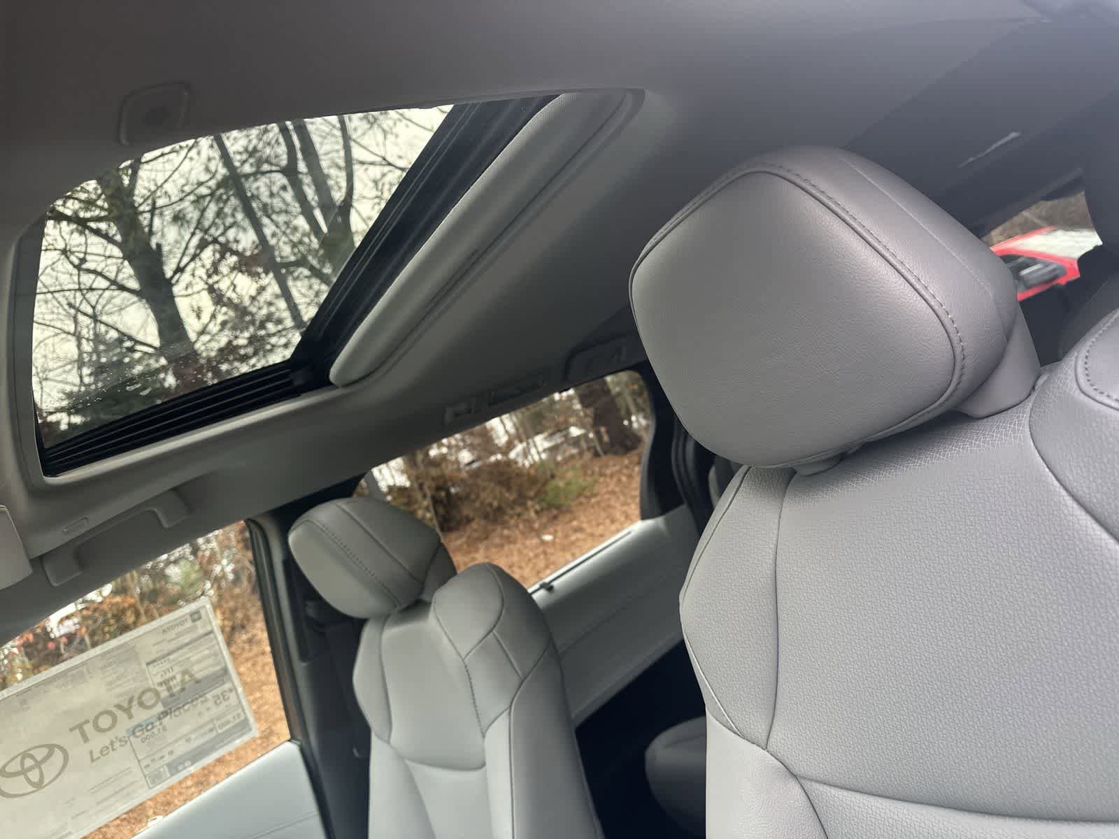 Thumbnail: 2026 Toyota Sienna - 33