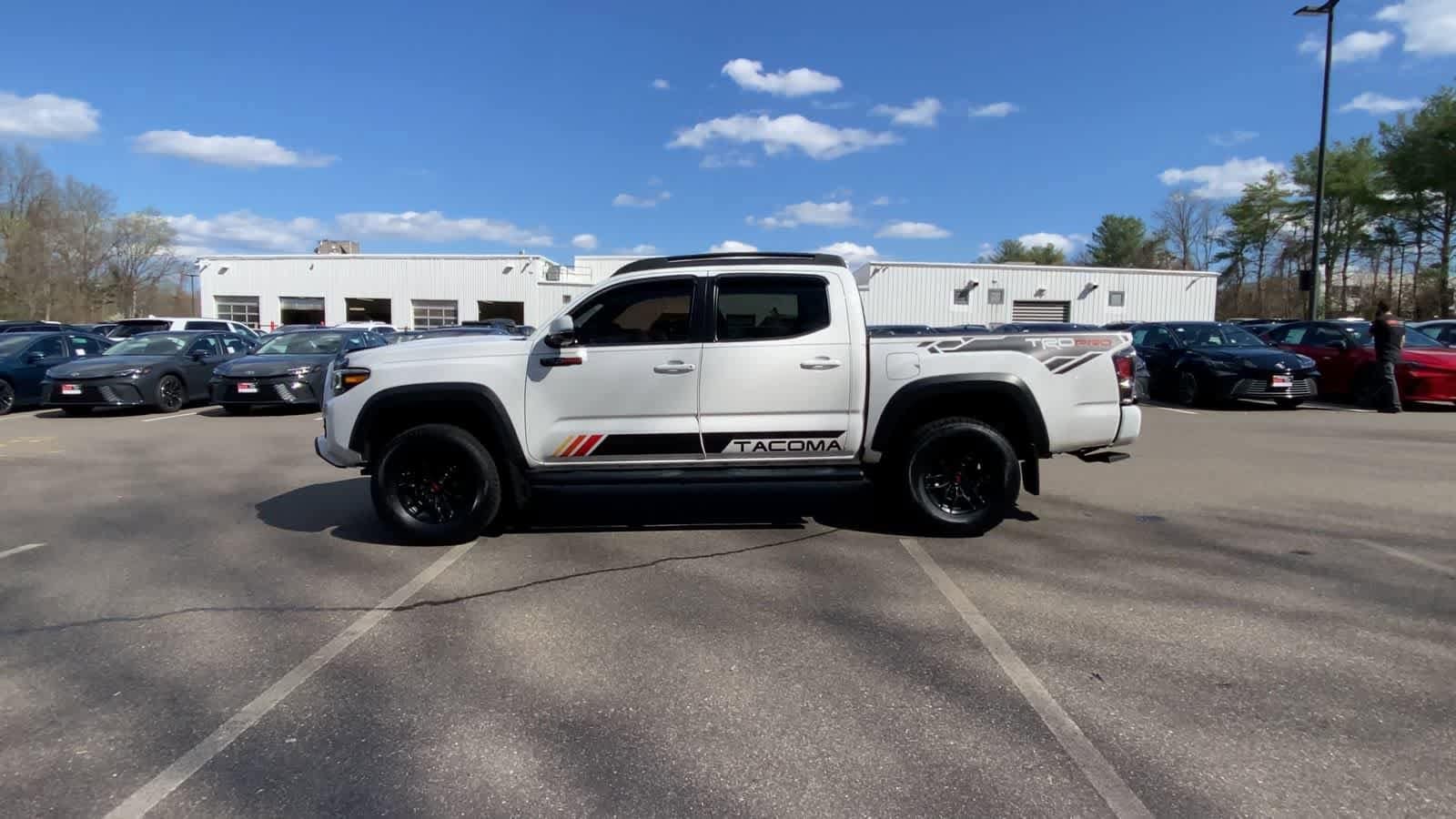 Thumbnail: 2021 Toyota Tacoma - 7