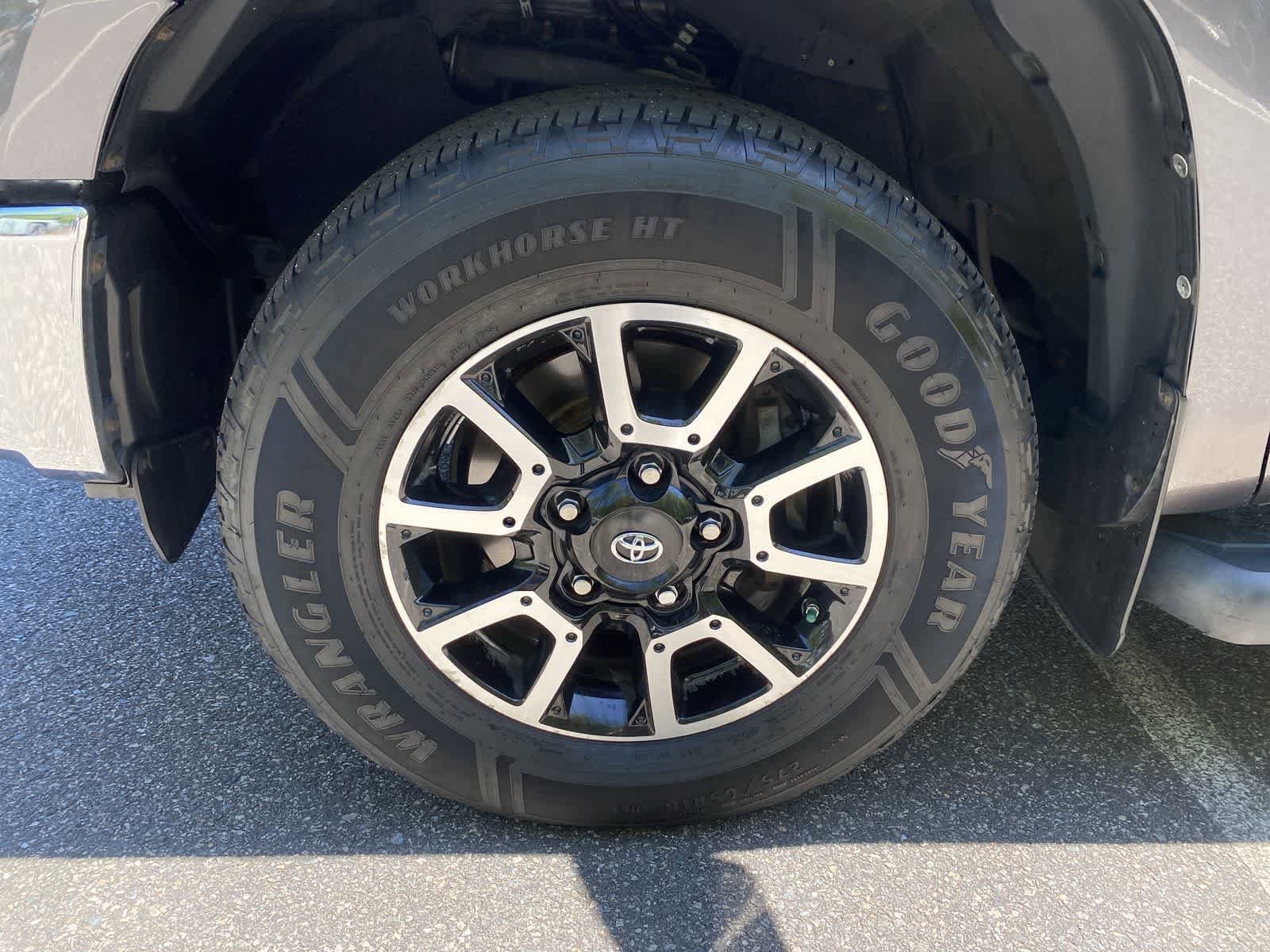 Thumbnail: 2017 Toyota Tundra - 10