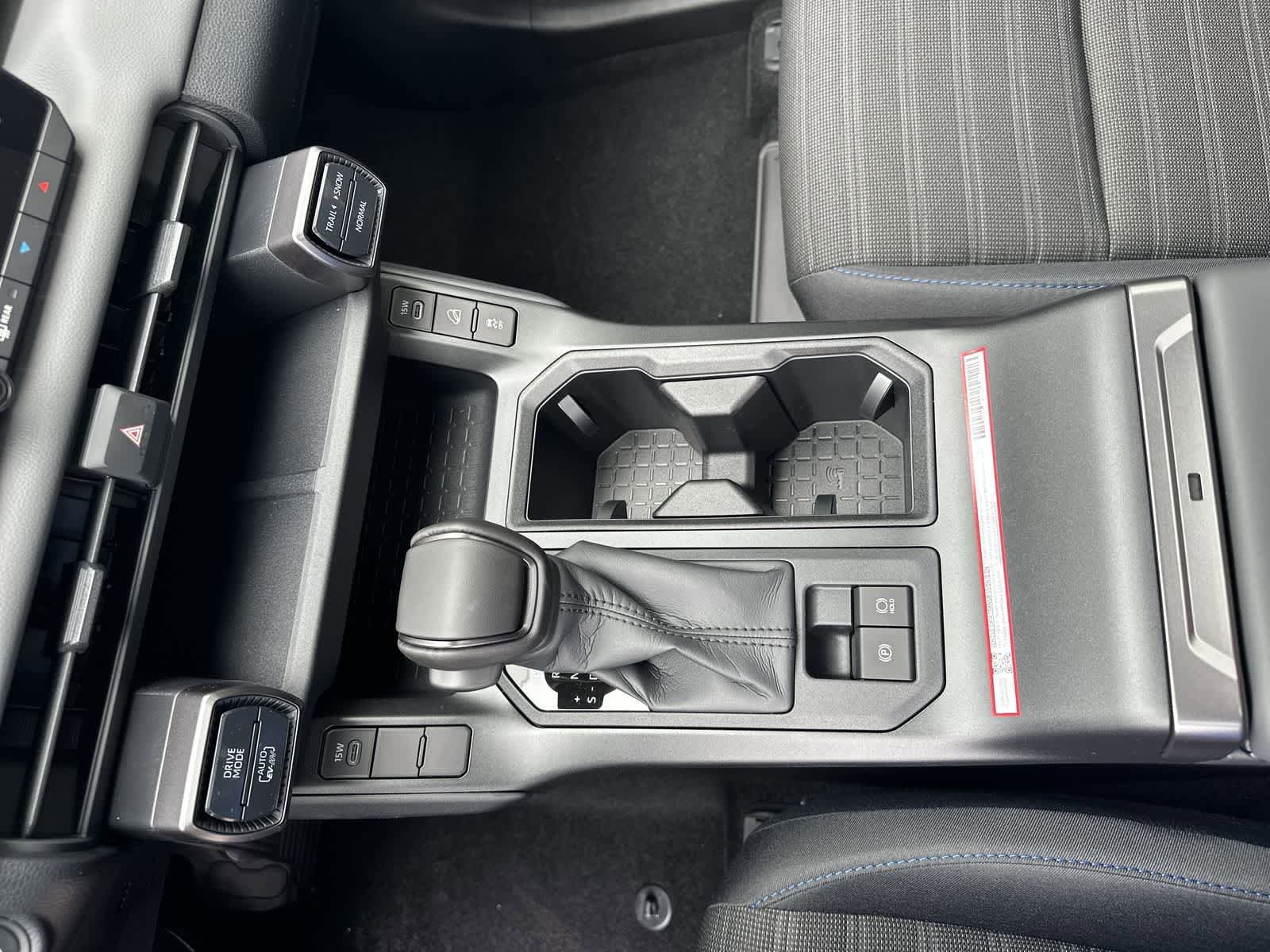 Thumbnail: 2026 Toyota RAV4 - 33