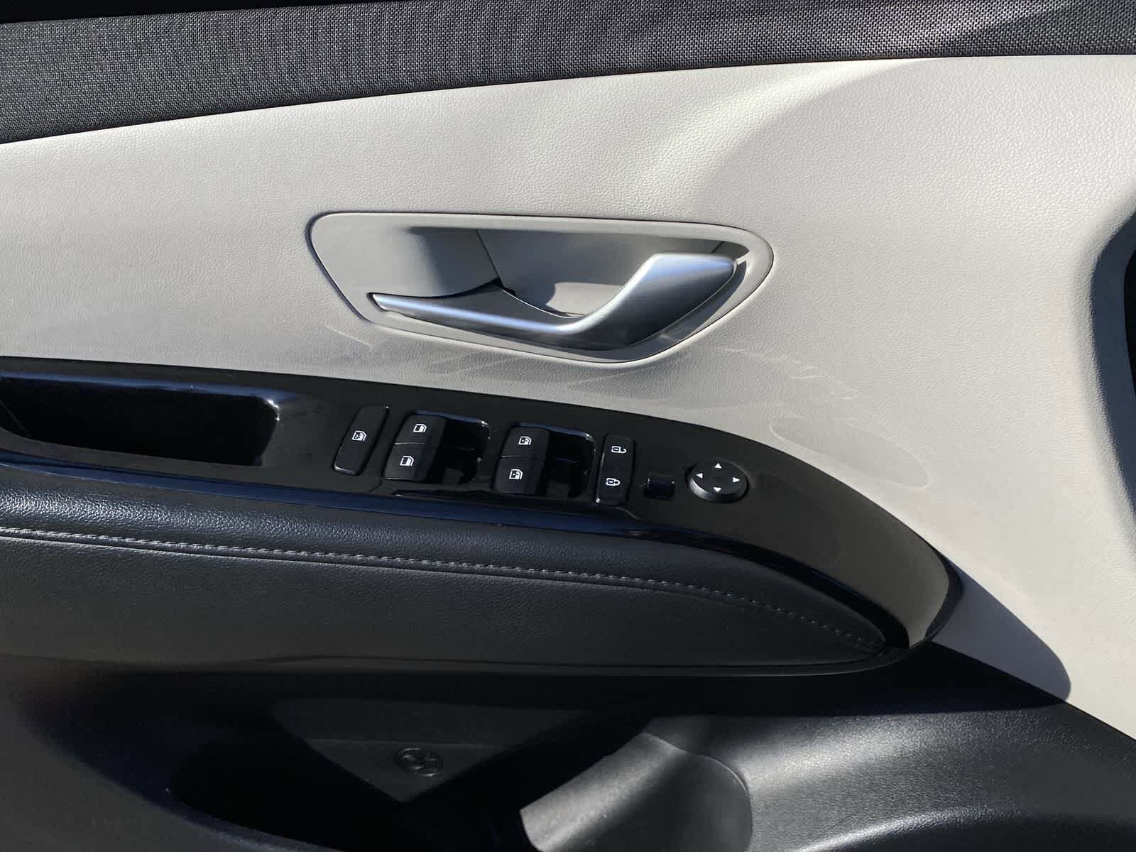 Thumbnail: 2023 Hyundai Tucson - 19