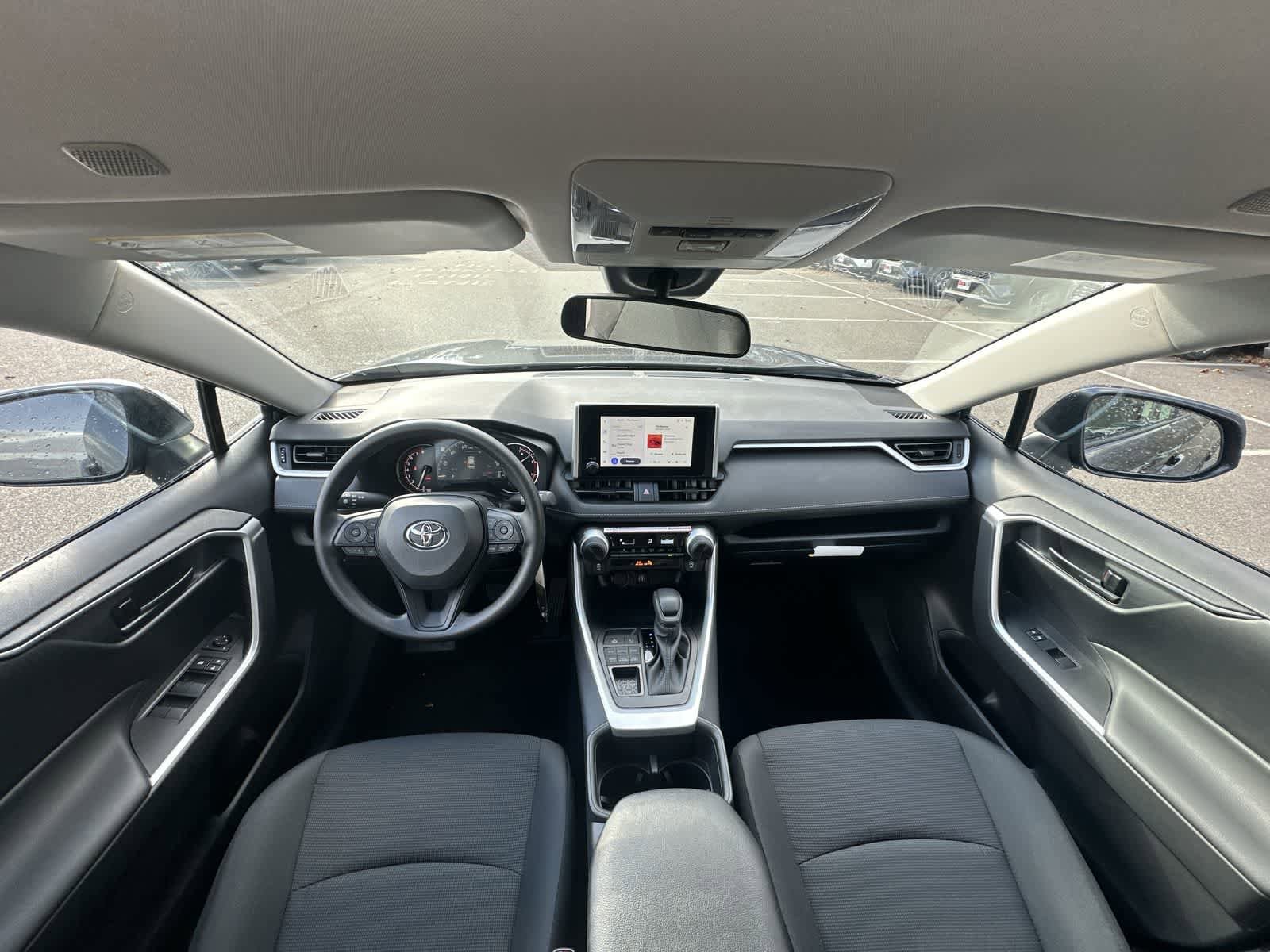 Thumbnail: 2025 Toyota RAV4 - 27