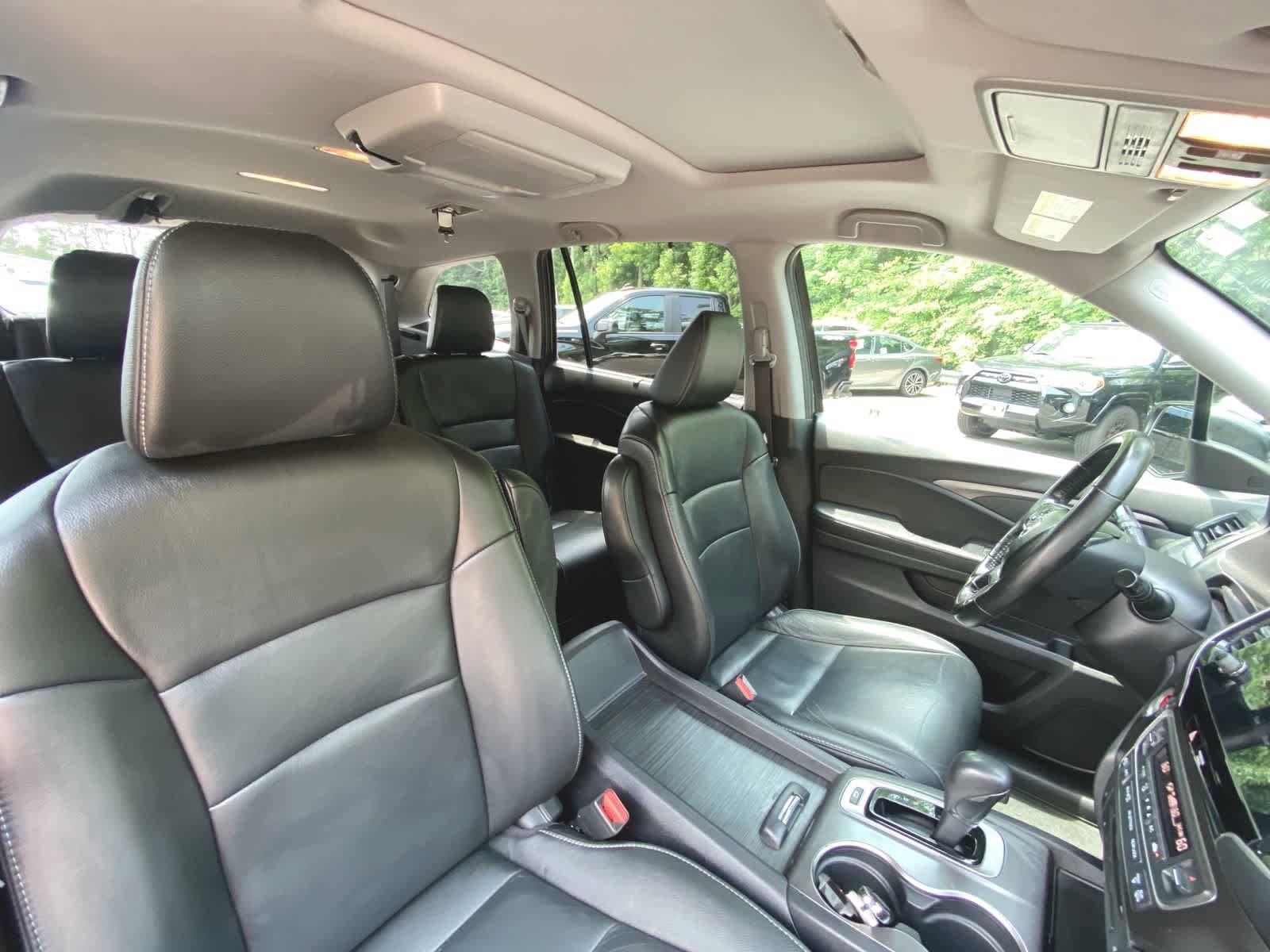 Thumbnail: 2020 Honda Pilot - 22