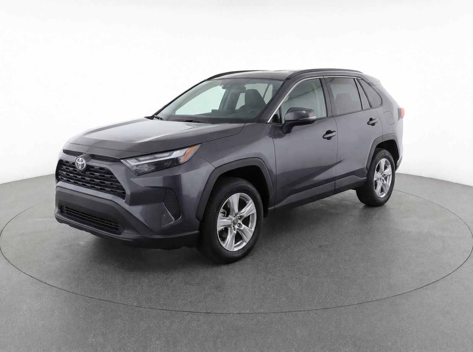 2025 Toyota RAV4 XLE AWD's photo
