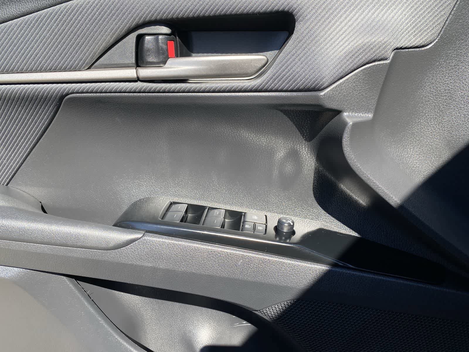 Thumbnail: 2025 Toyota Camry - 18