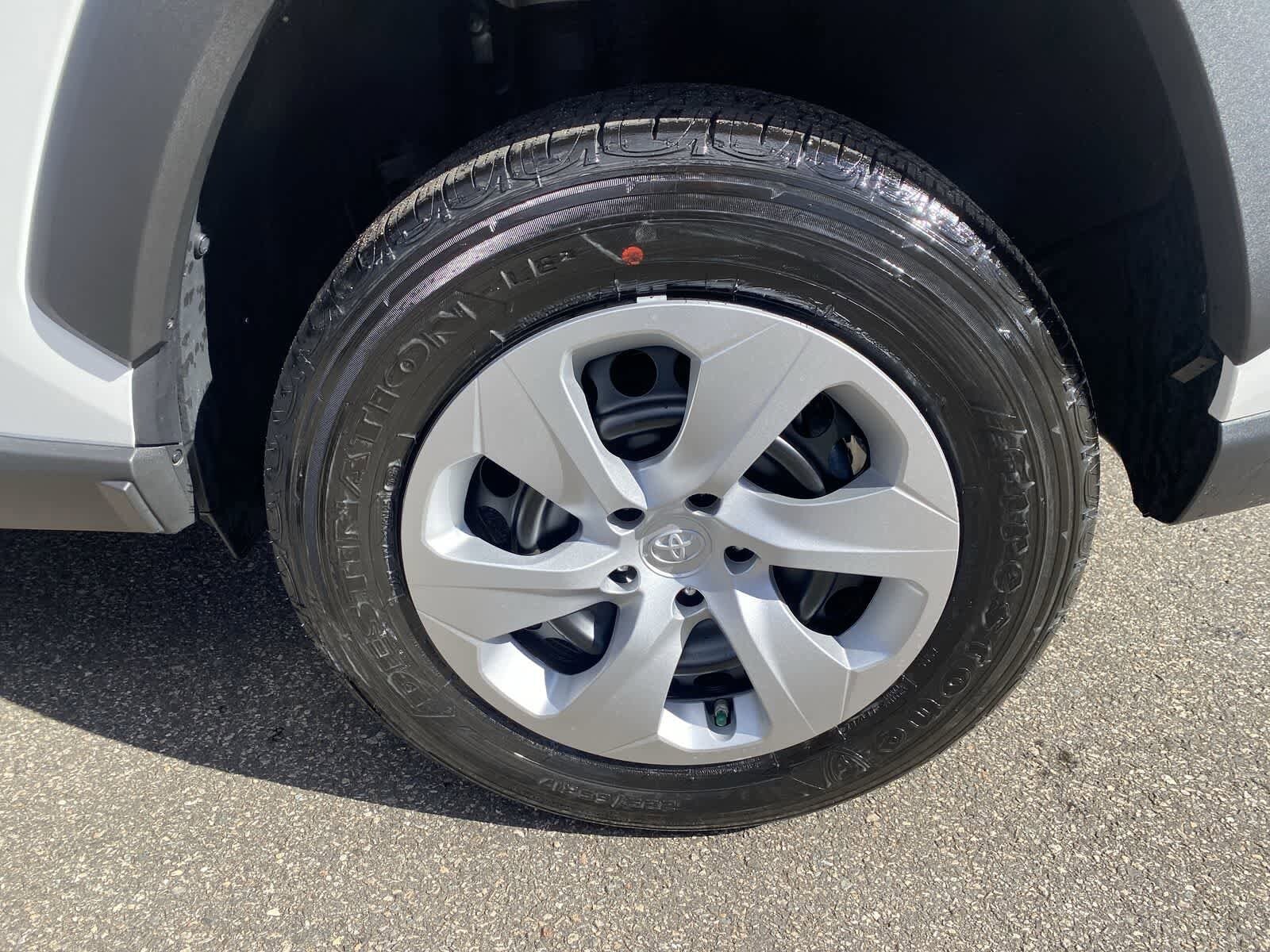 Thumbnail: 2025 Toyota RAV4 - 15