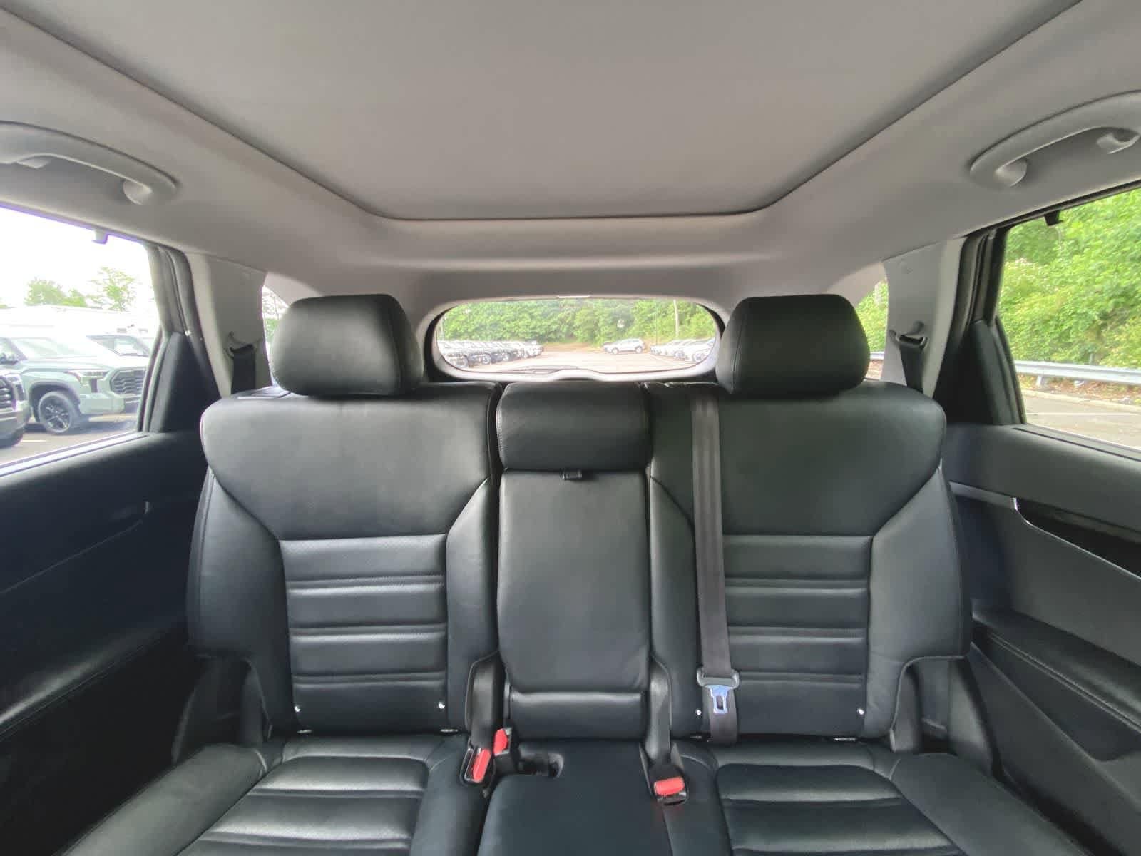 Thumbnail: 2016 Kia Sorento - 25