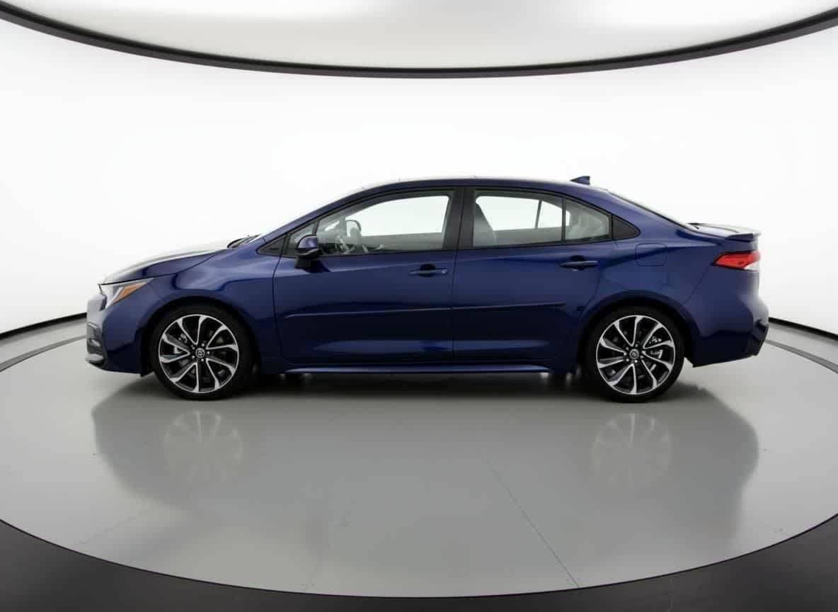 Thumbnail: 2021 Toyota Corolla - 4