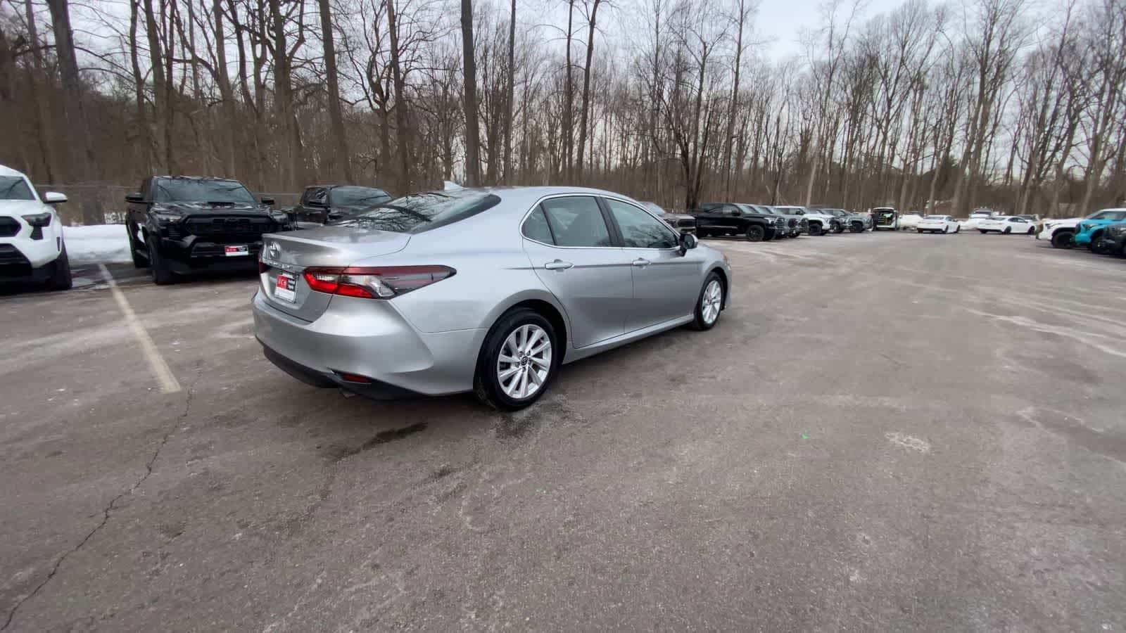 Thumbnail: 2023 Toyota Camry - 16