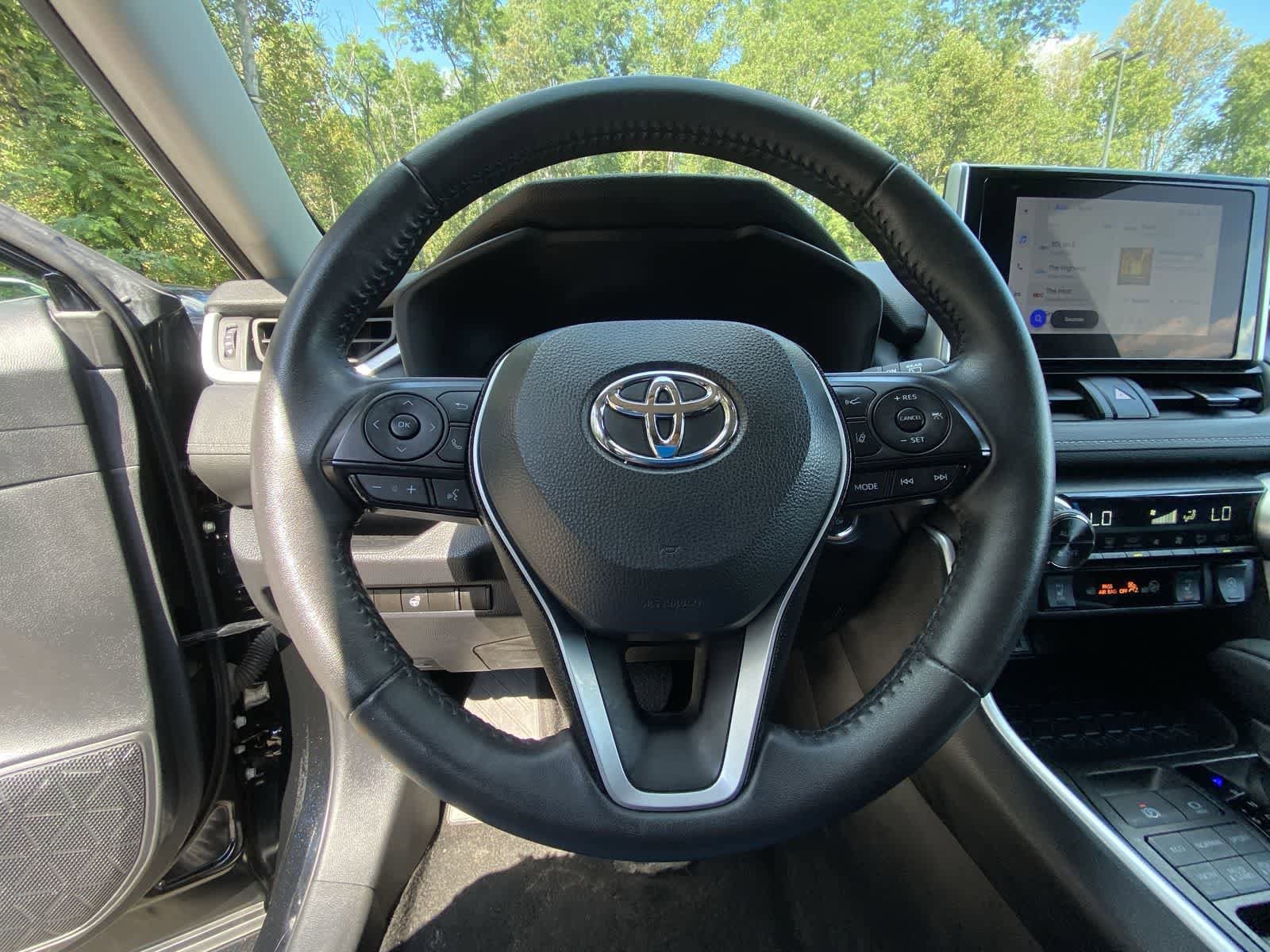 Thumbnail: 2024 Toyota RAV4 - 25