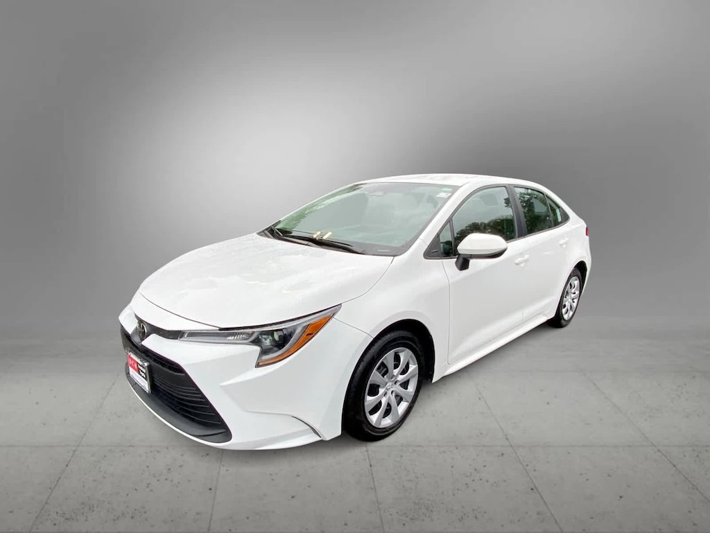 Used 2024 Toyota Corolla LE Sedan