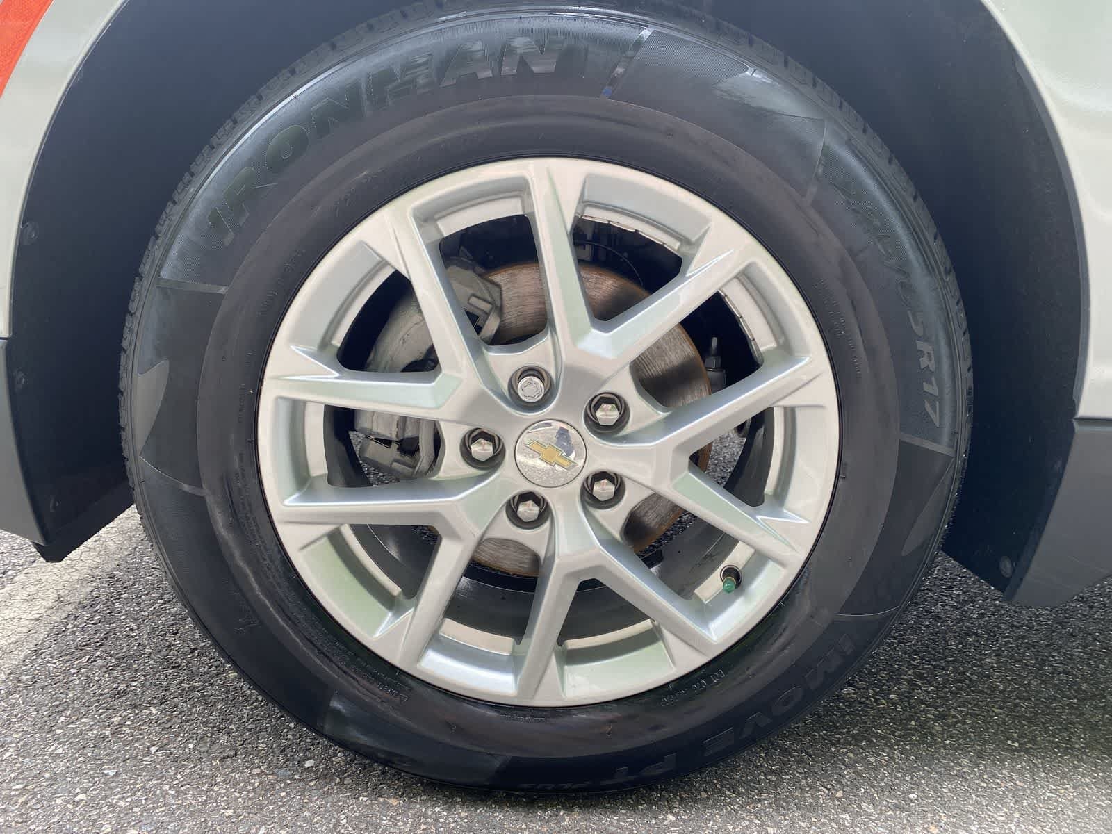 2024 Chevrolet Equinox LT - Photo 11