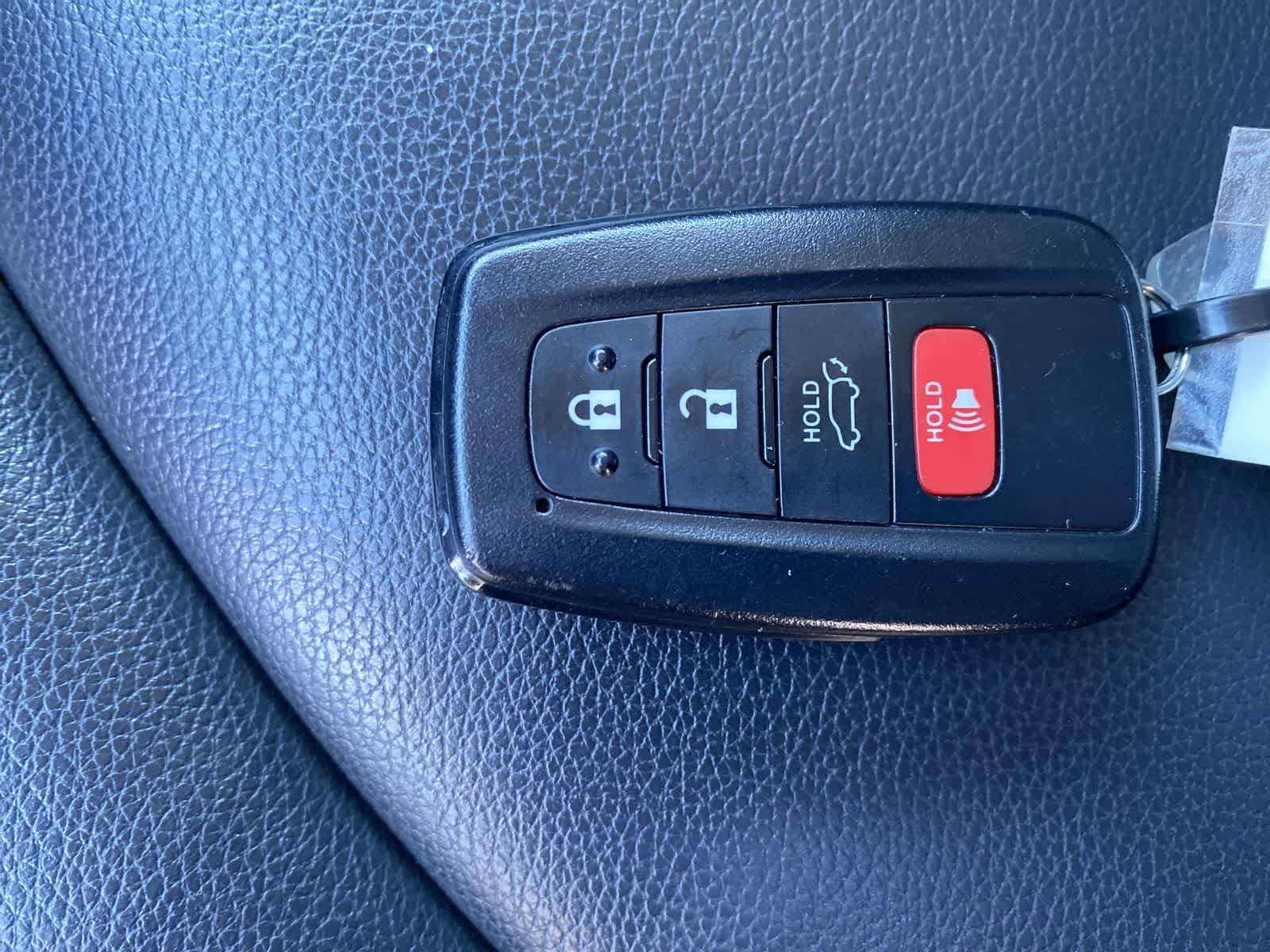 Thumbnail: 2021 Toyota Highlander - 37