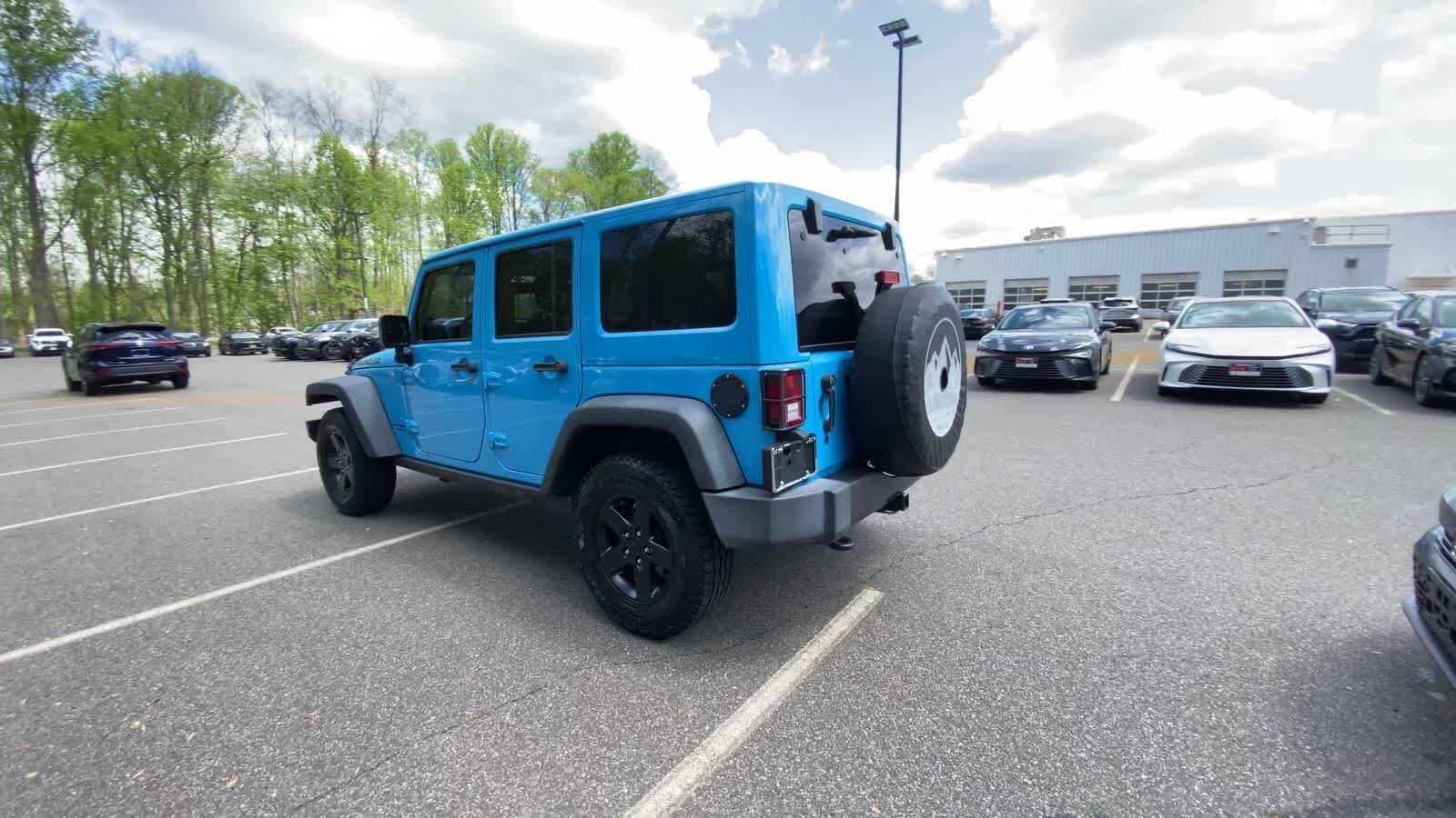 Thumbnail: 2017 Jeep Wrangler - 8