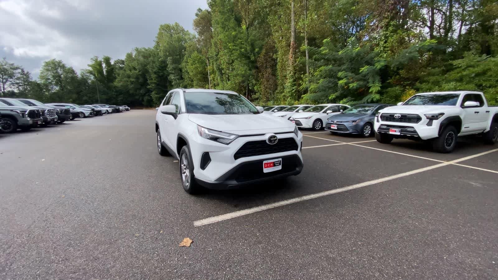 Thumbnail: 2024 Toyota RAV4 - 4