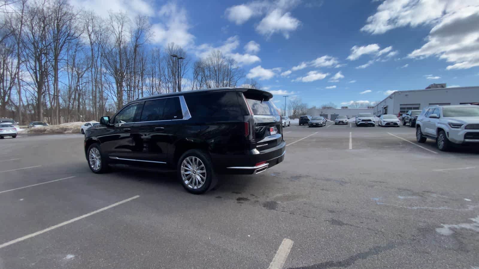 Thumbnail: 2023 Cadillac Escalade - 9