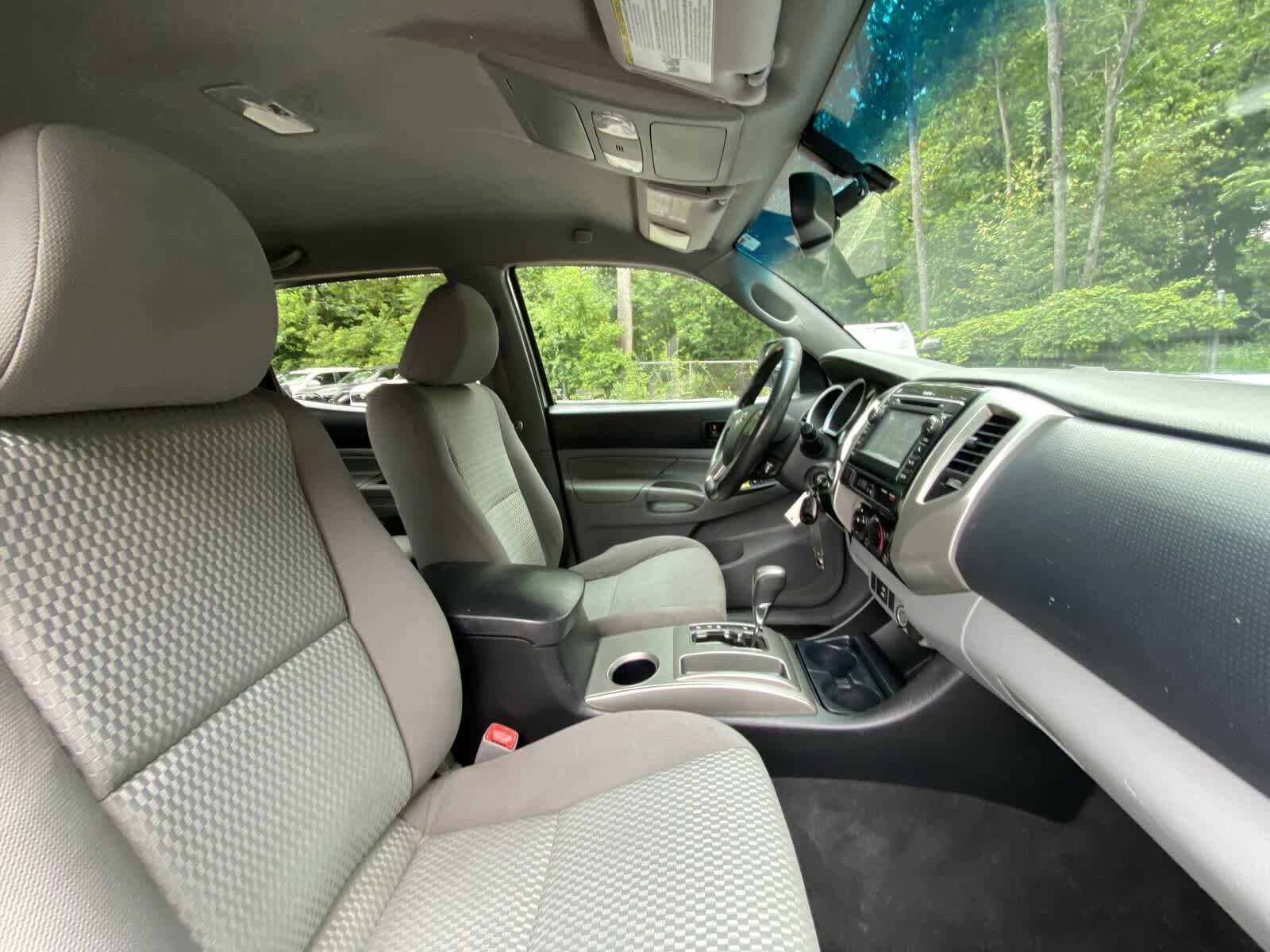 Thumbnail: 2013 Toyota Tacoma - 20