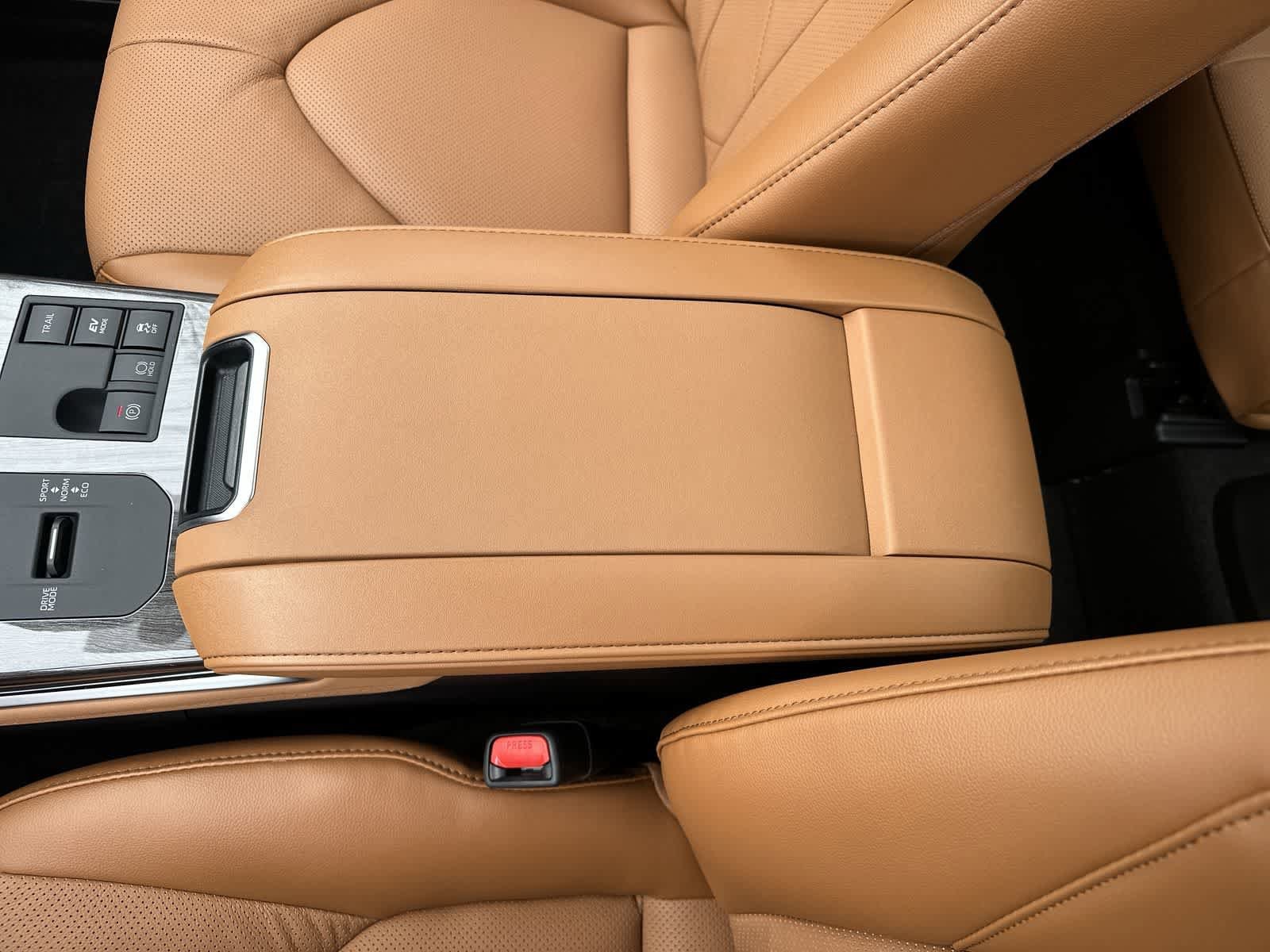 Thumbnail: 2026 Toyota Highlander - 32