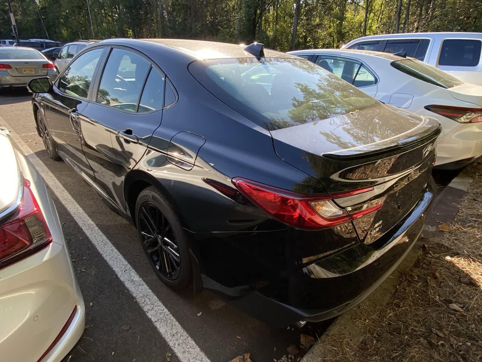 Thumbnail: 2025 Toyota Camry - 9