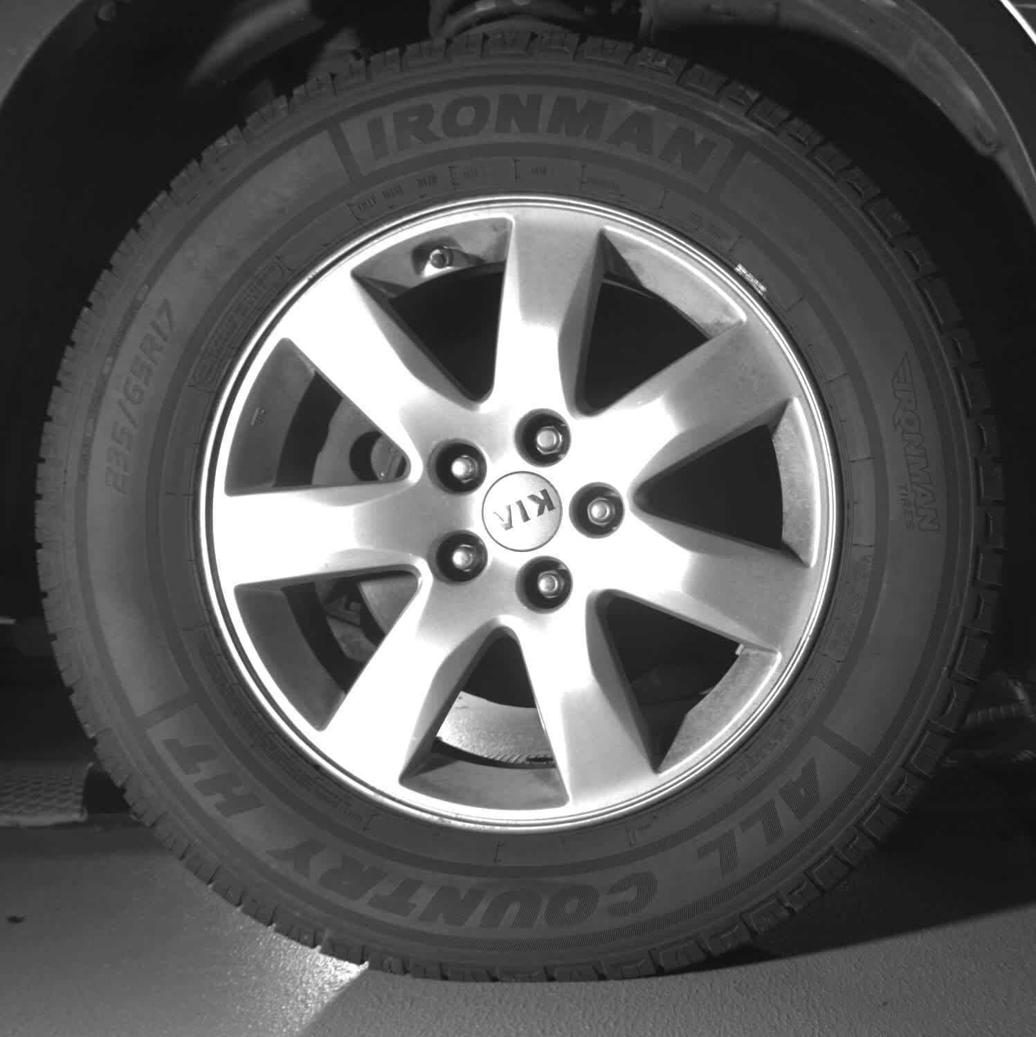 Thumbnail: 2013 Kia Sorento - 12