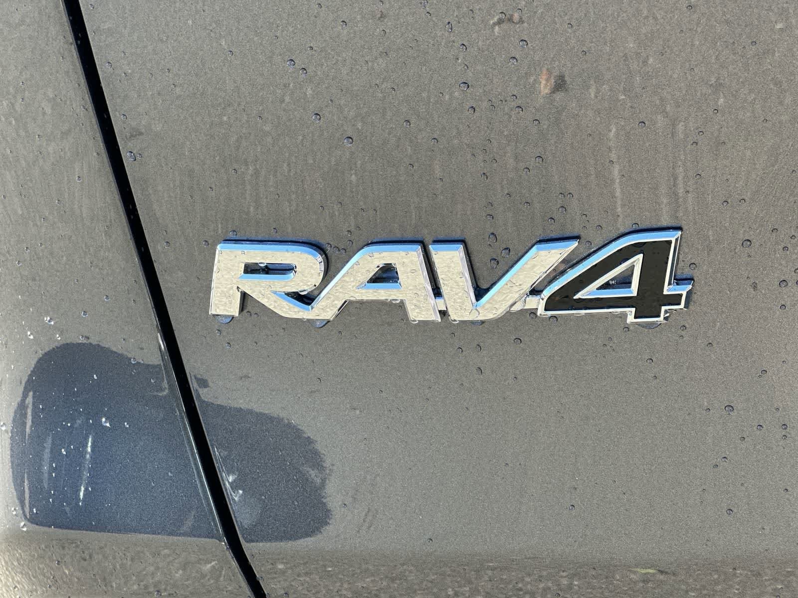 Thumbnail: 2025 Toyota RAV4 - 15