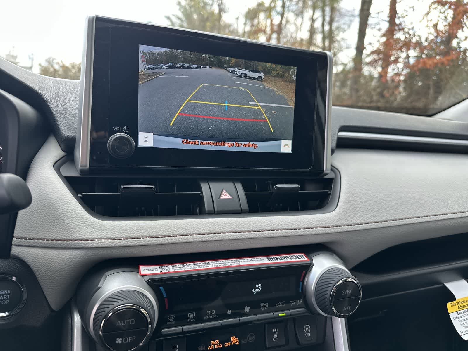 Thumbnail: 2025 Toyota RAV4 - 21