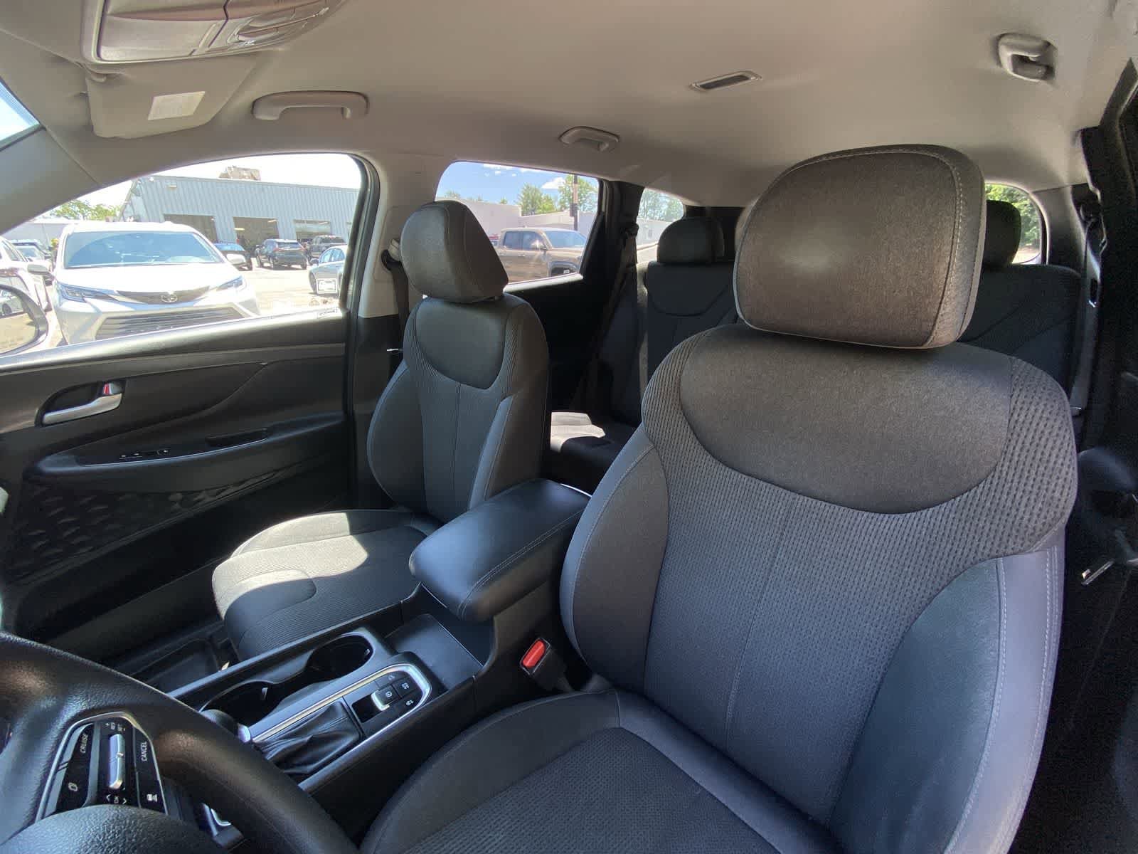 Thumbnail: 2019 Hyundai Santa Fe - 18