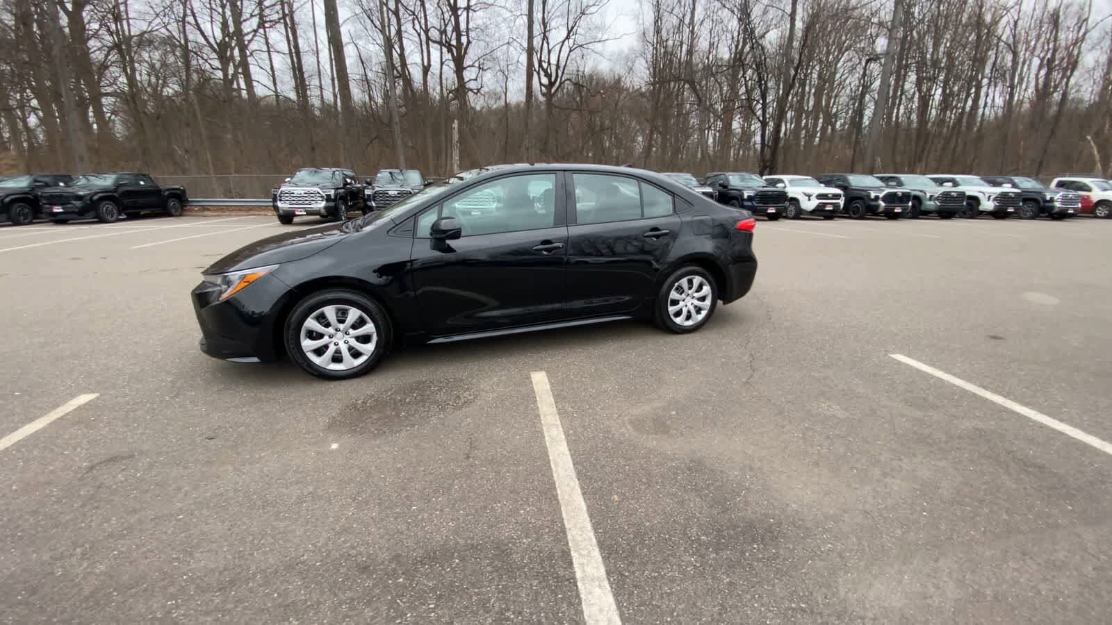 Thumbnail: 2025 Toyota Corolla - 9