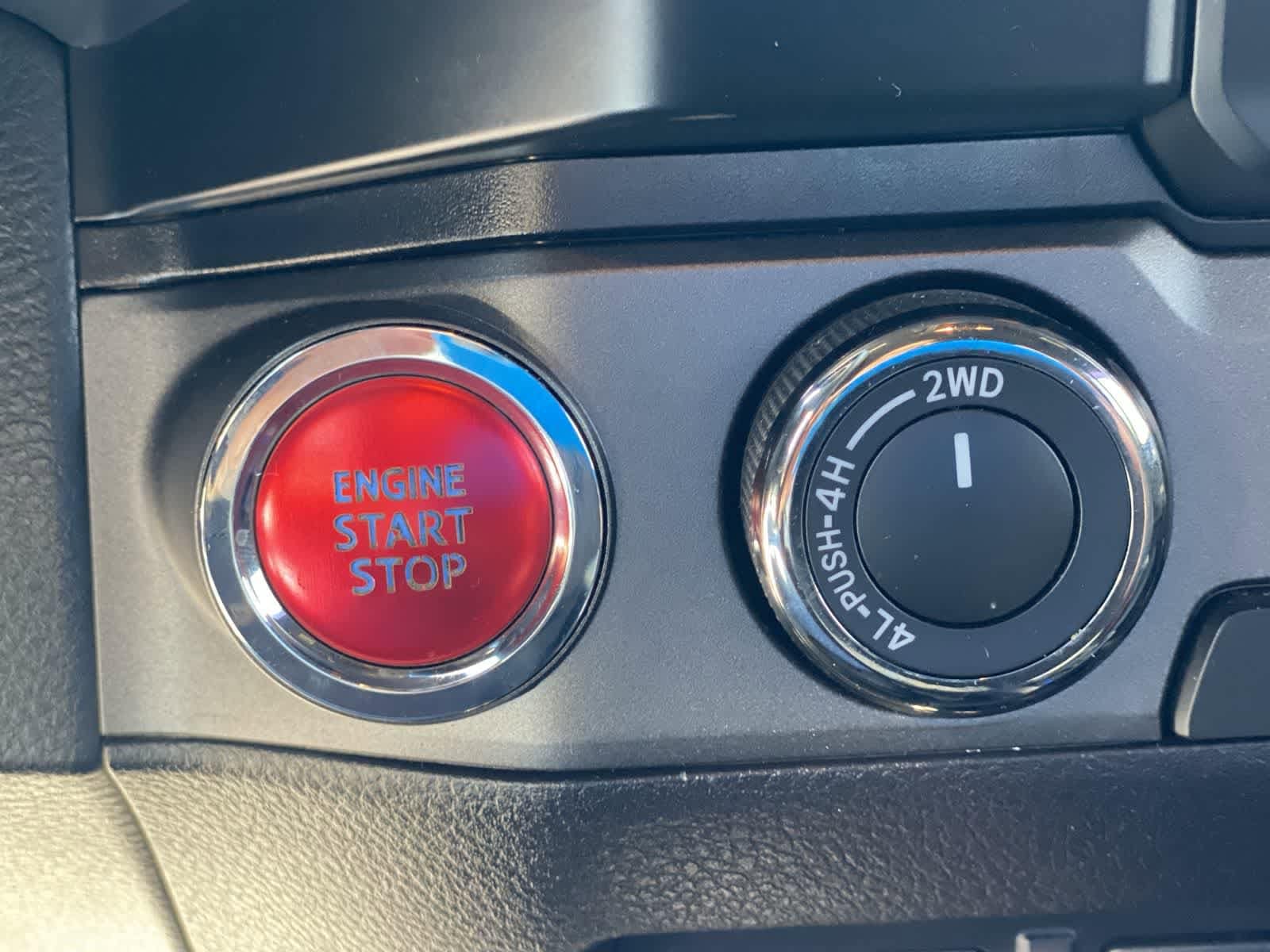 Thumbnail: 2021 Toyota Tacoma - 34