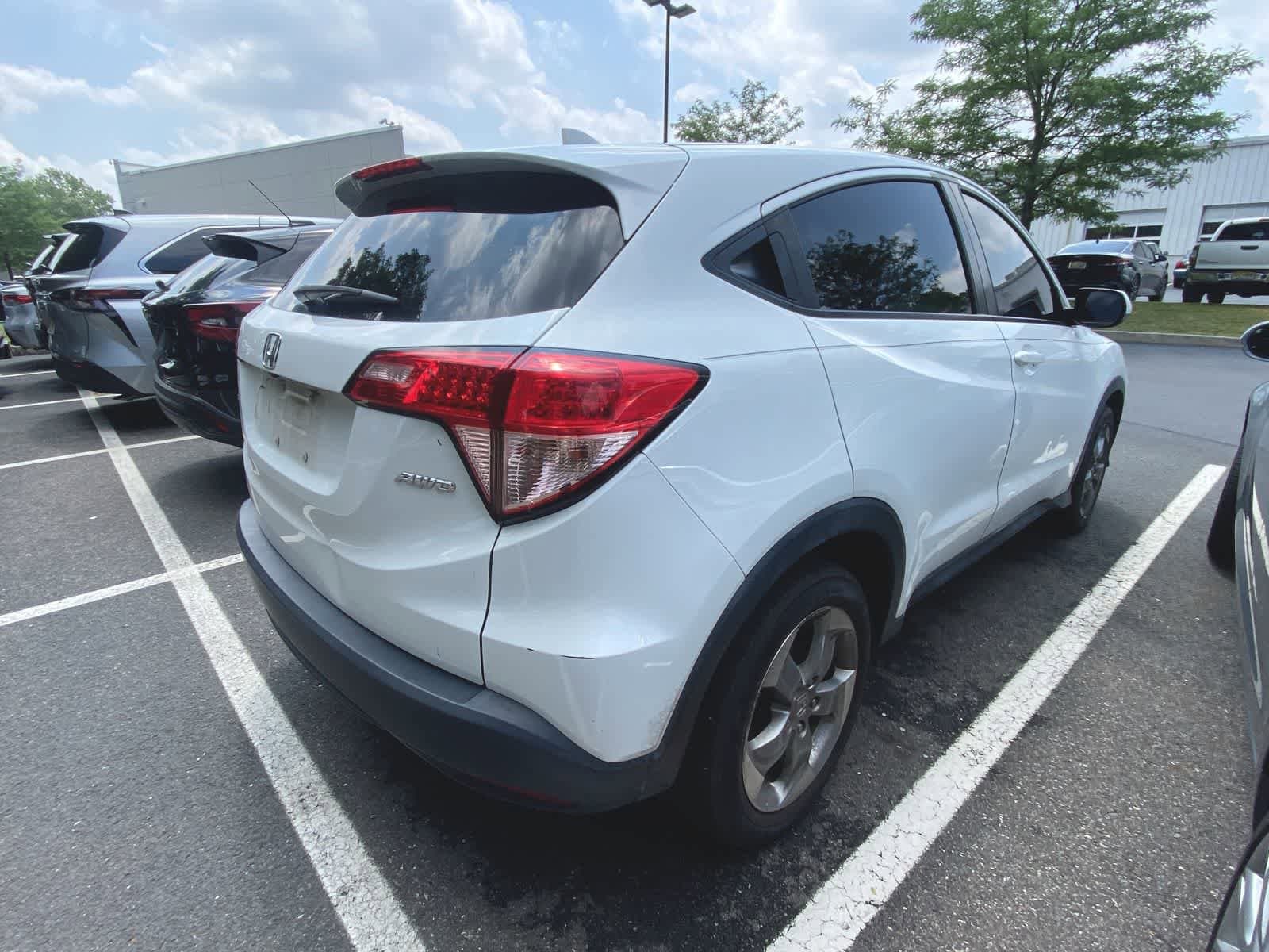 Thumbnail: 2017 Honda HR-V - 7