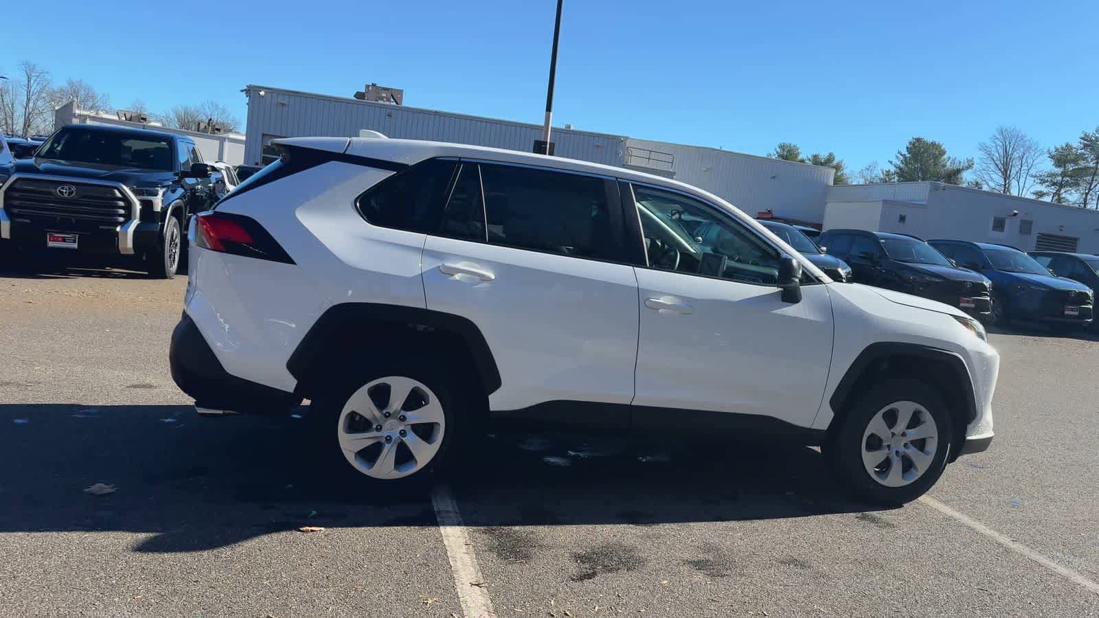 Thumbnail: 2025 Toyota RAV4 - 9