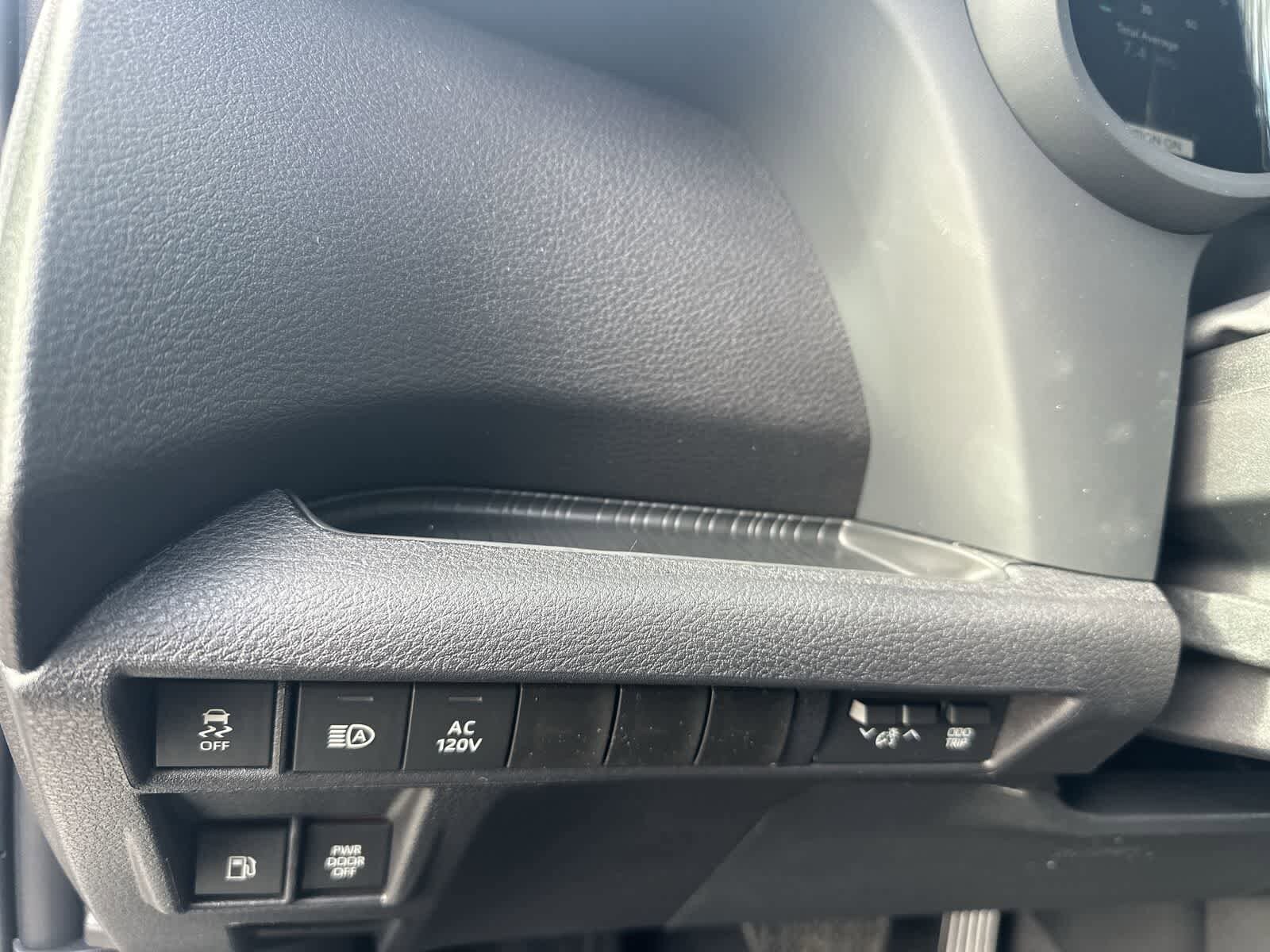 Thumbnail: 2026 Toyota Sienna - 26