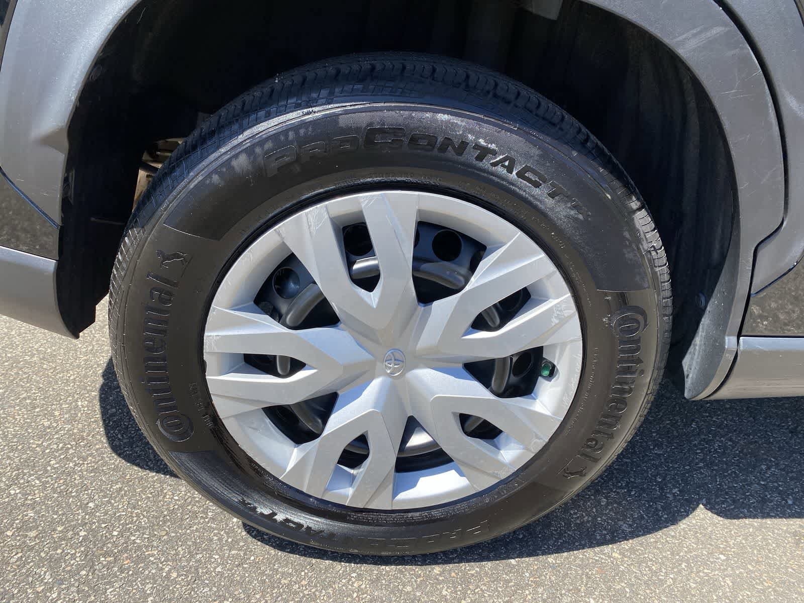 Thumbnail: 2023 Toyota Corolla Cross - 14